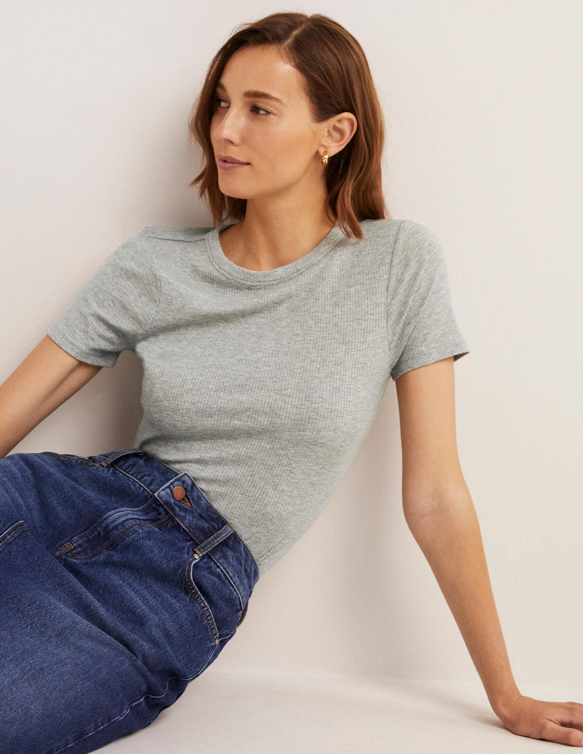 Geripptes T-Shirt mit Rundhalsausschnitt-Grau Meliert - Image 3