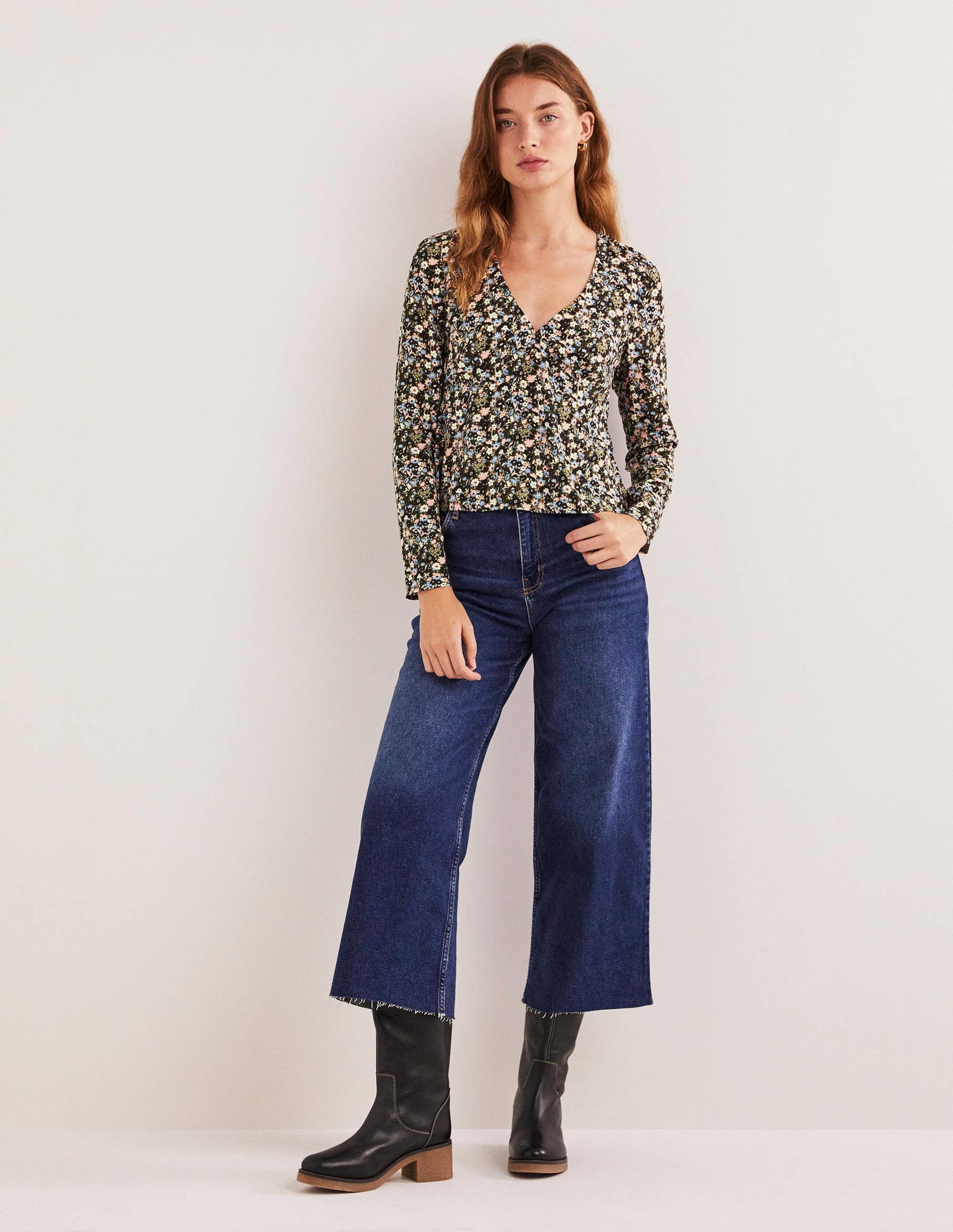 Printed V-Neck Top-Basil, Floret Meadow-4