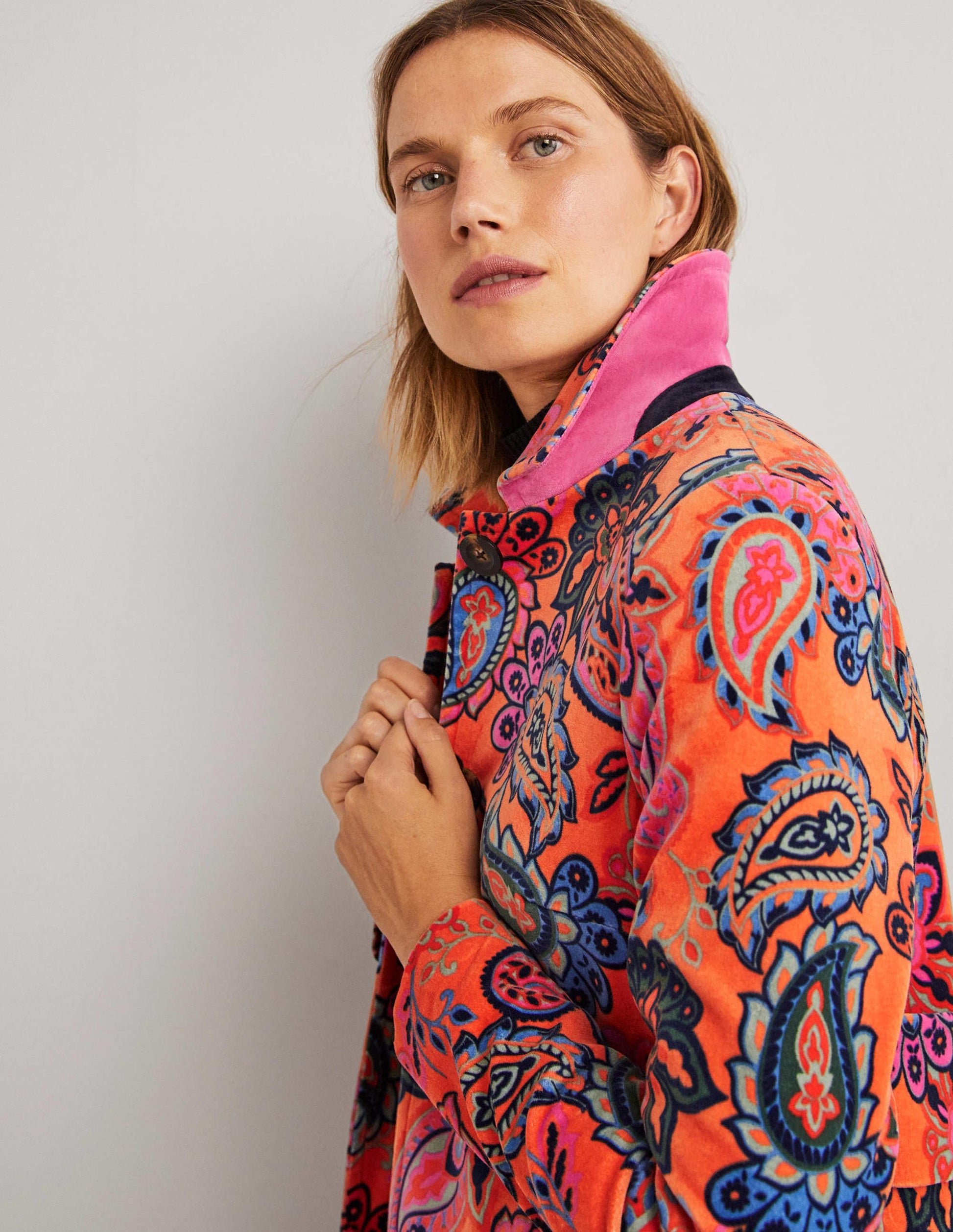 Elizabeth Mantel aus Samt-Gedecktes Orange, Paisleymuster-2