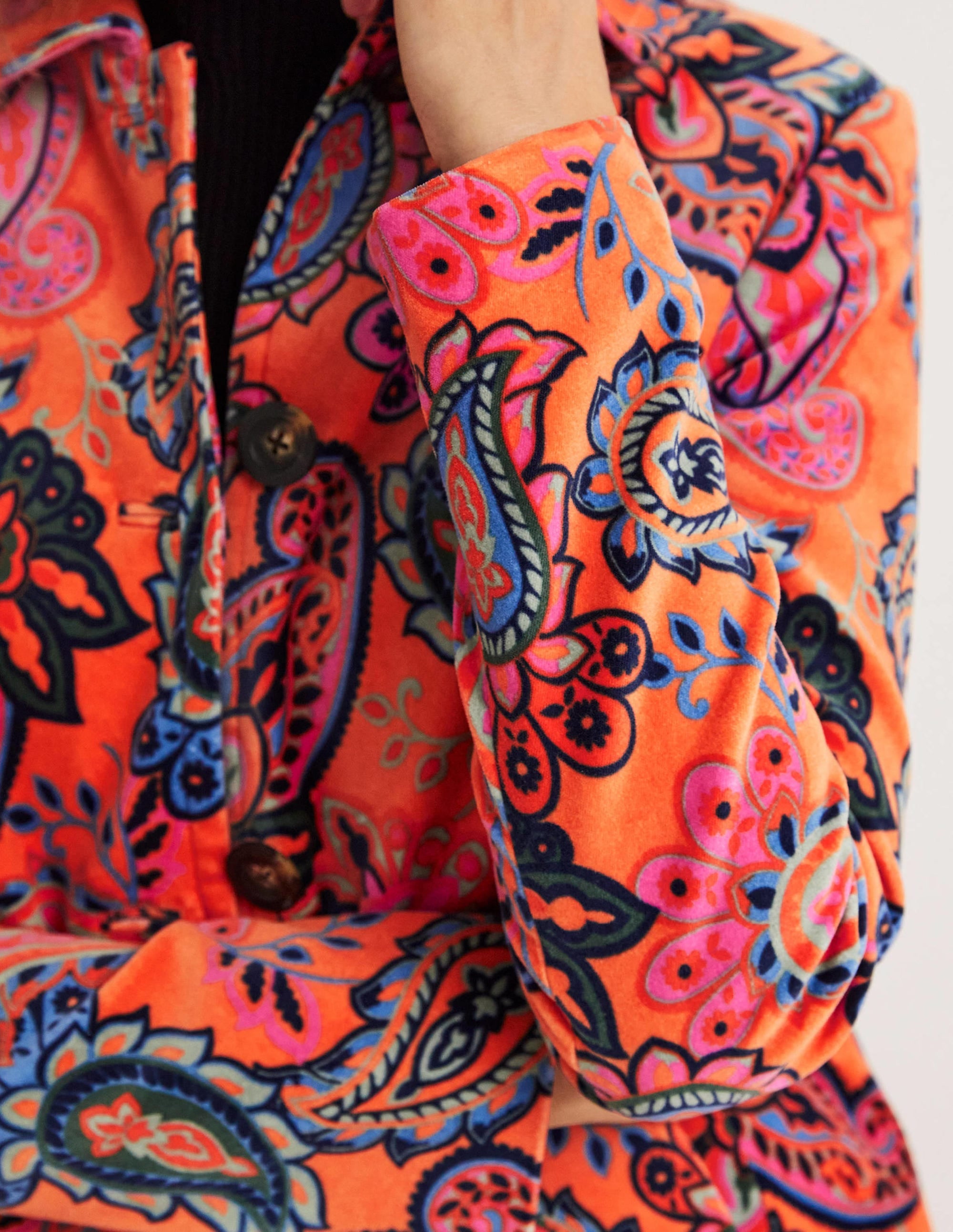 Elizabeth Mantel aus Samt-Gedecktes Orange, Paisleymuster - Image 5