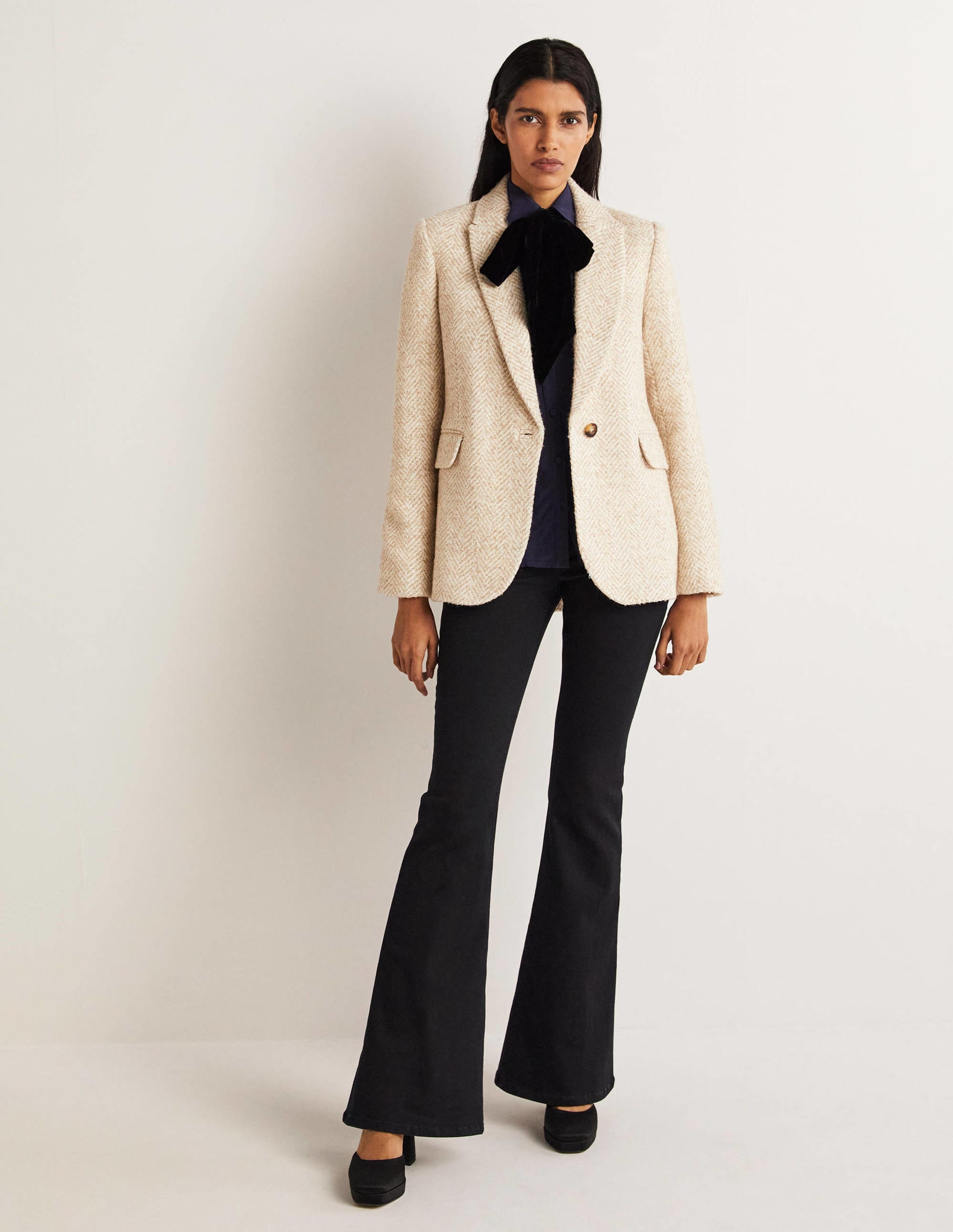 Taillierter Blazer mit Fischgrätmuster-Ecru/Gold, Fischgrätmuster - Image 5