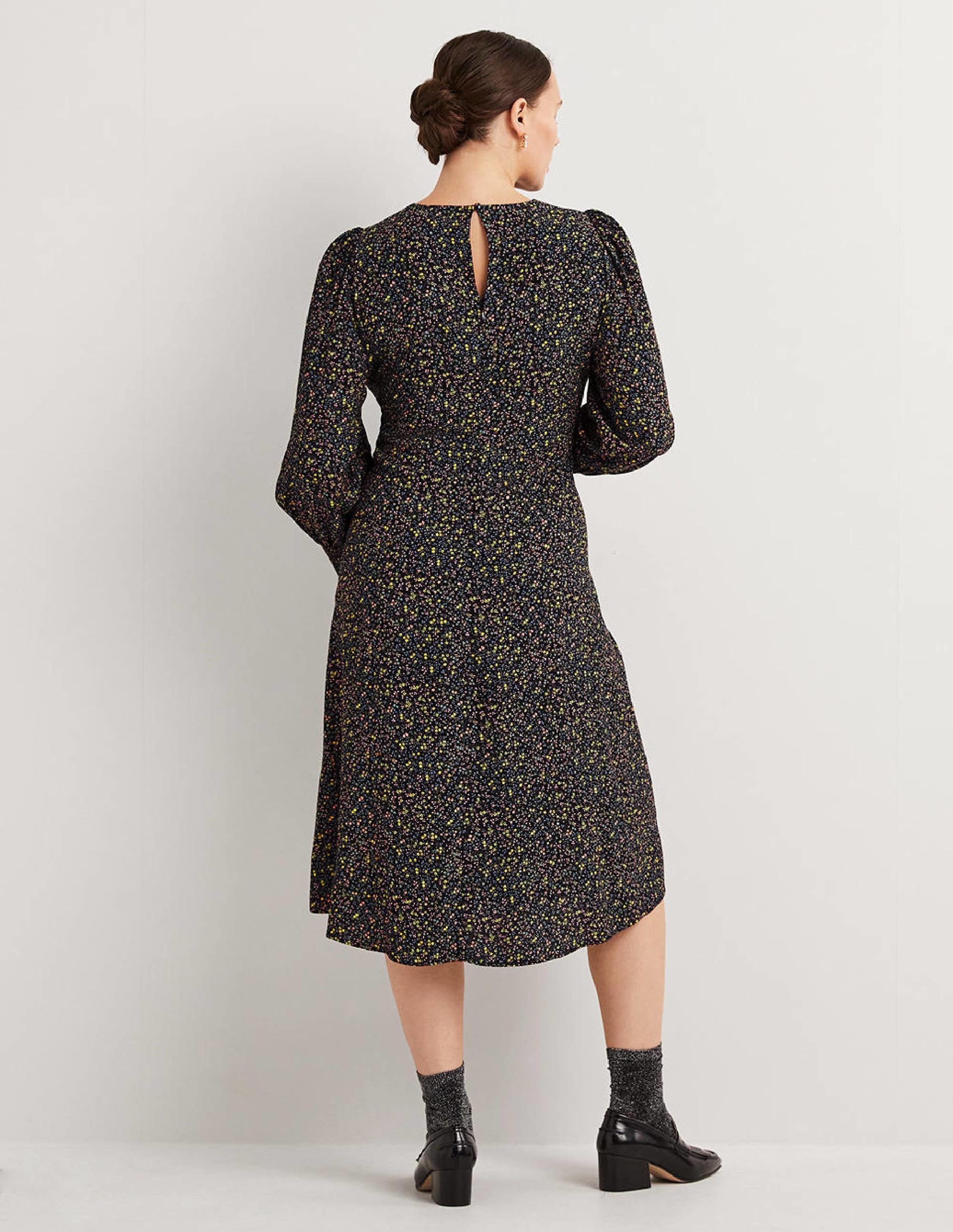 Smocked Cuff Midi Dress-Black, Wild Vine - Image 3