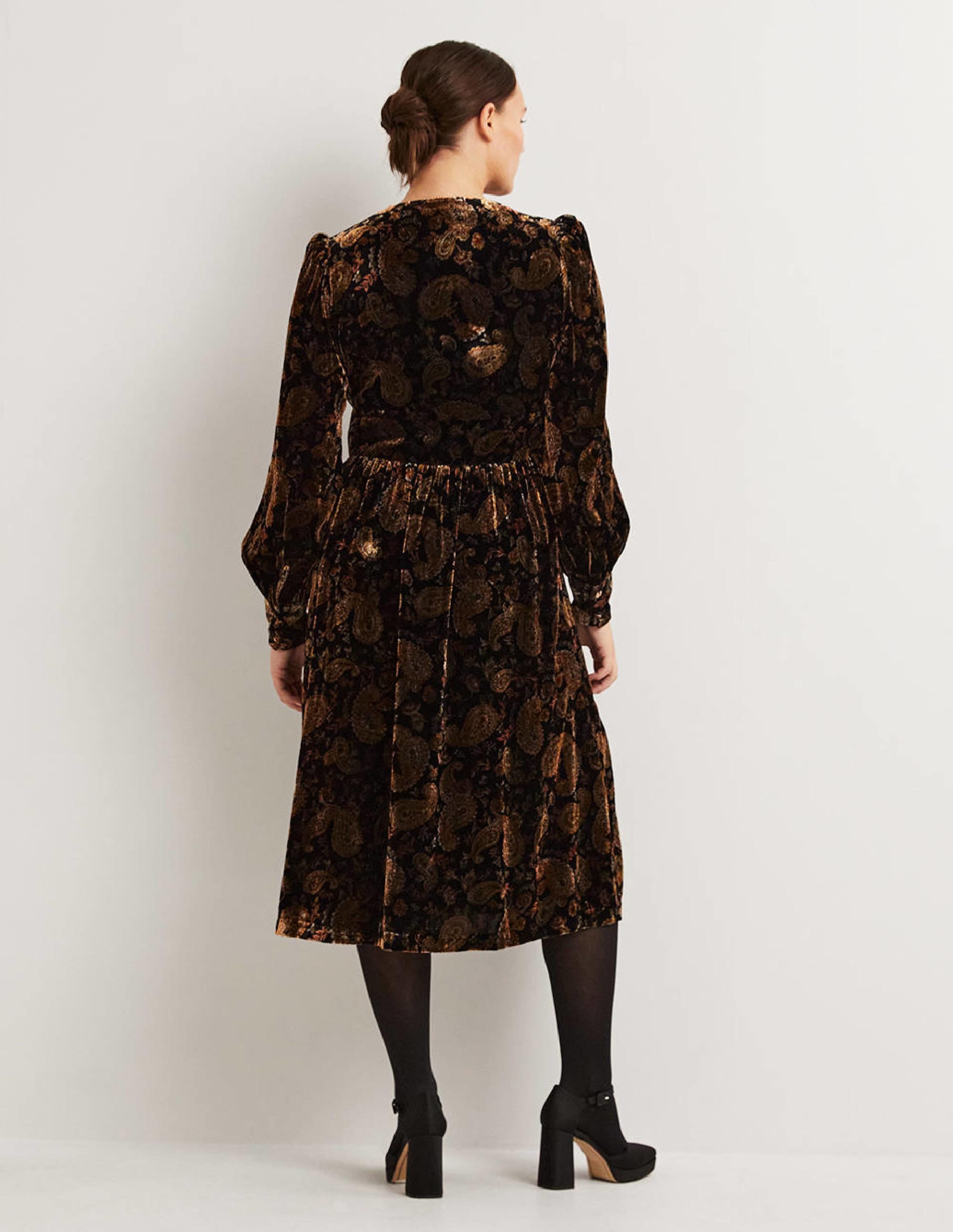 Black Paisley Velvet Midi Party Dress-Schwarz, Paisleymuster - Image 3
