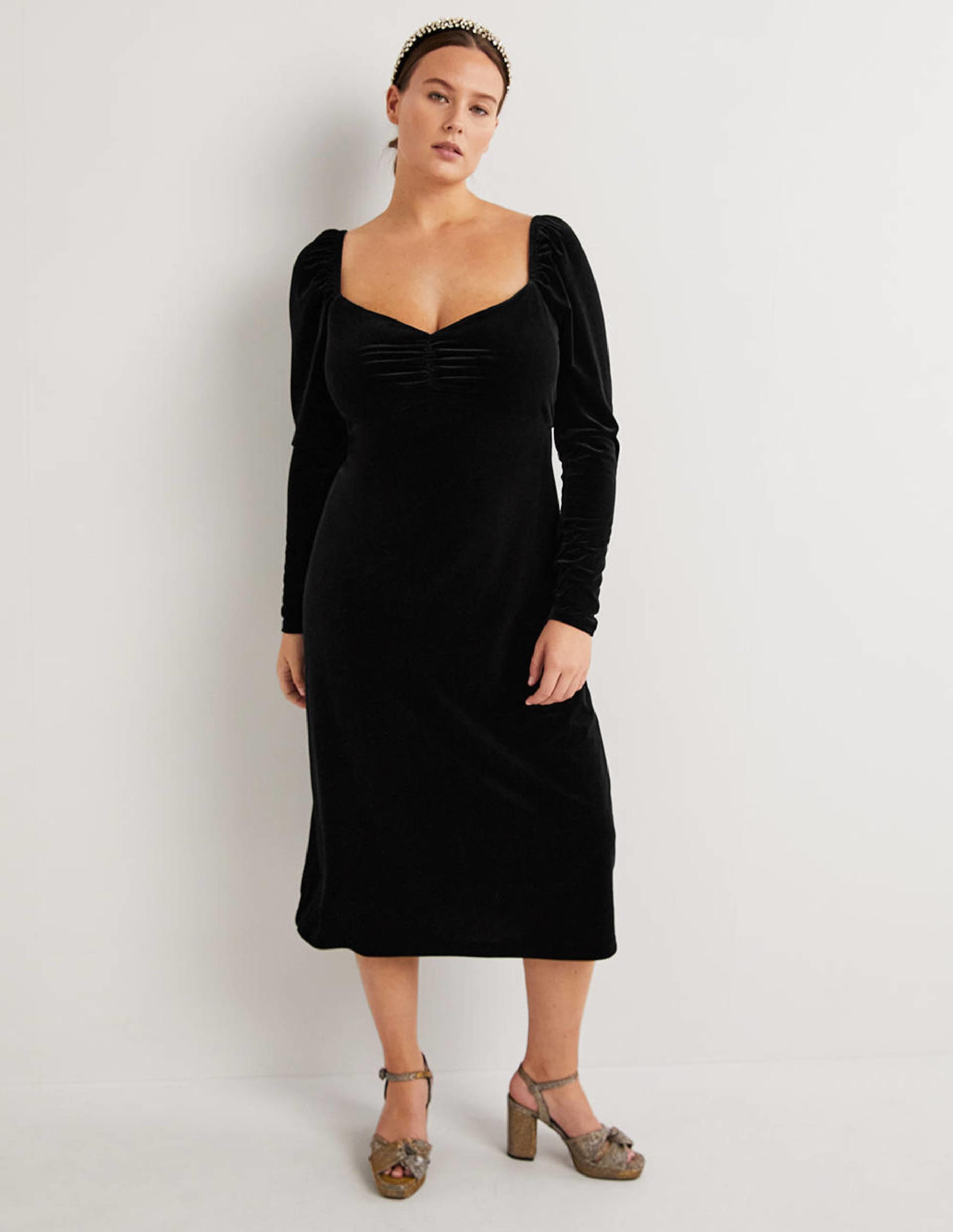 Black Velvet Sweetheart Midi Dress-Schwarz - Image 1