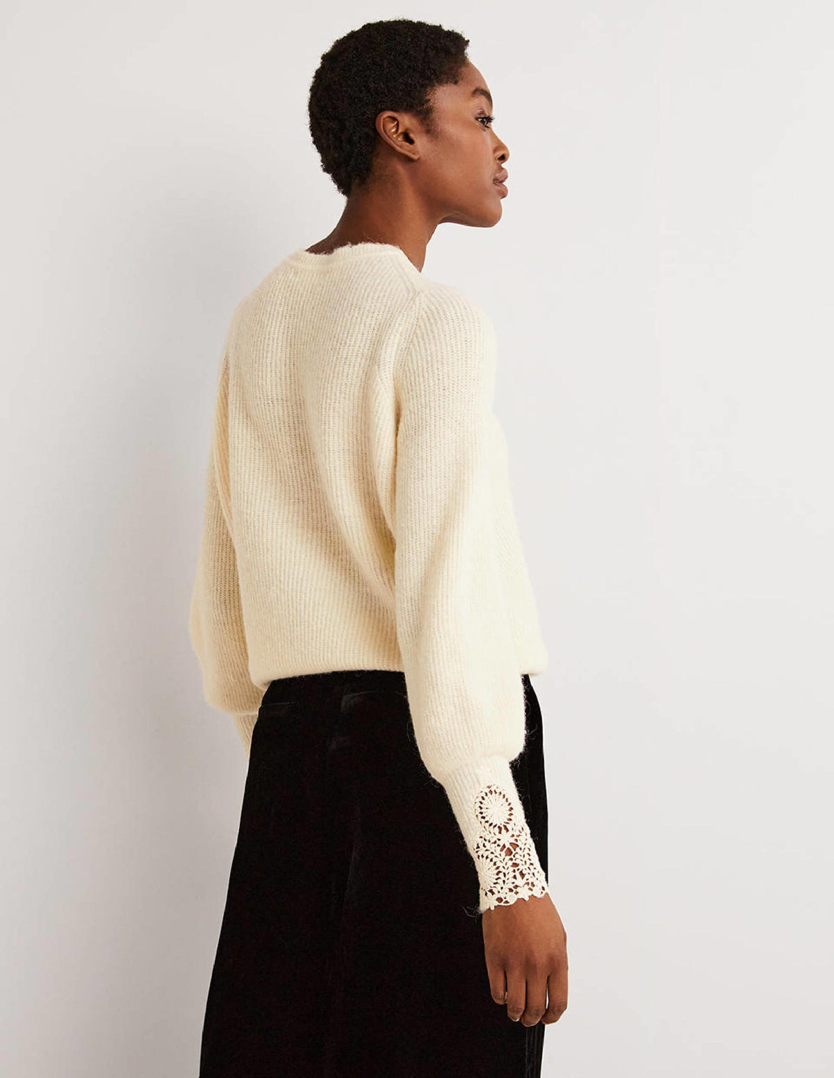 Detail Fluffy Jumper-Warm Ivory Embroidery - Image 3