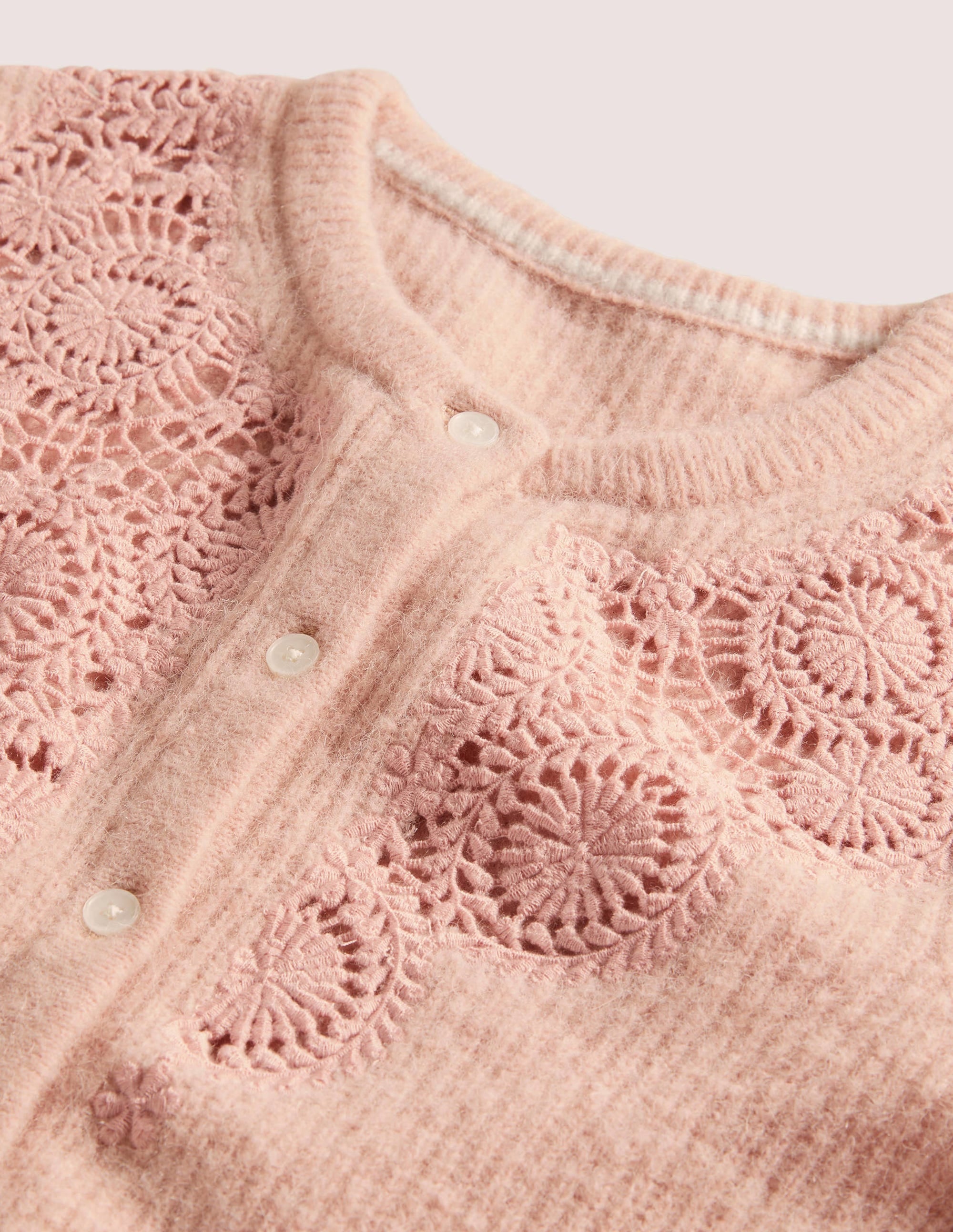Flauschiger Cardigan mit Stickerei-Eisrosa, Stickerei - Image 8