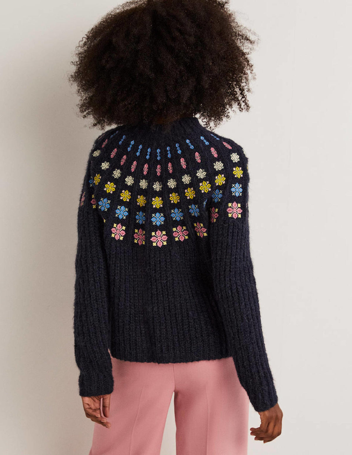 Flauschiger Pullover mit Stickerei-Navy/Bunt, Stickerei-3