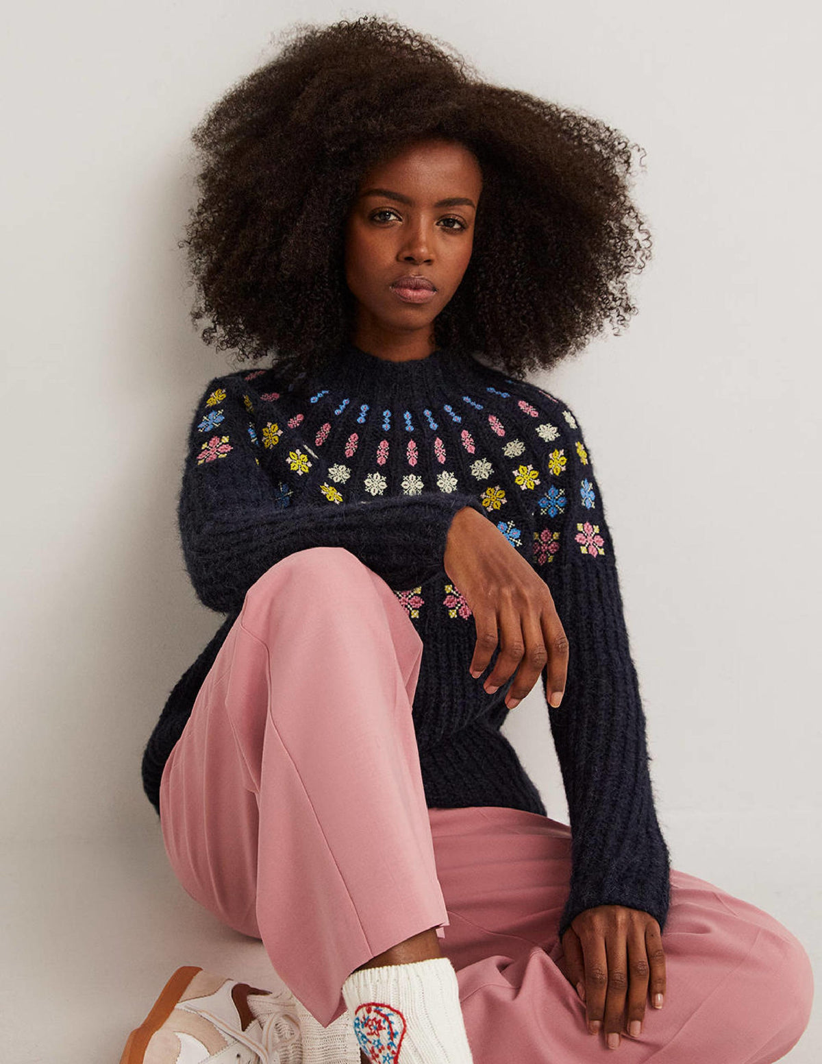 Flauschiger Pullover mit Stickerei-Navy/Bunt, Stickerei-4