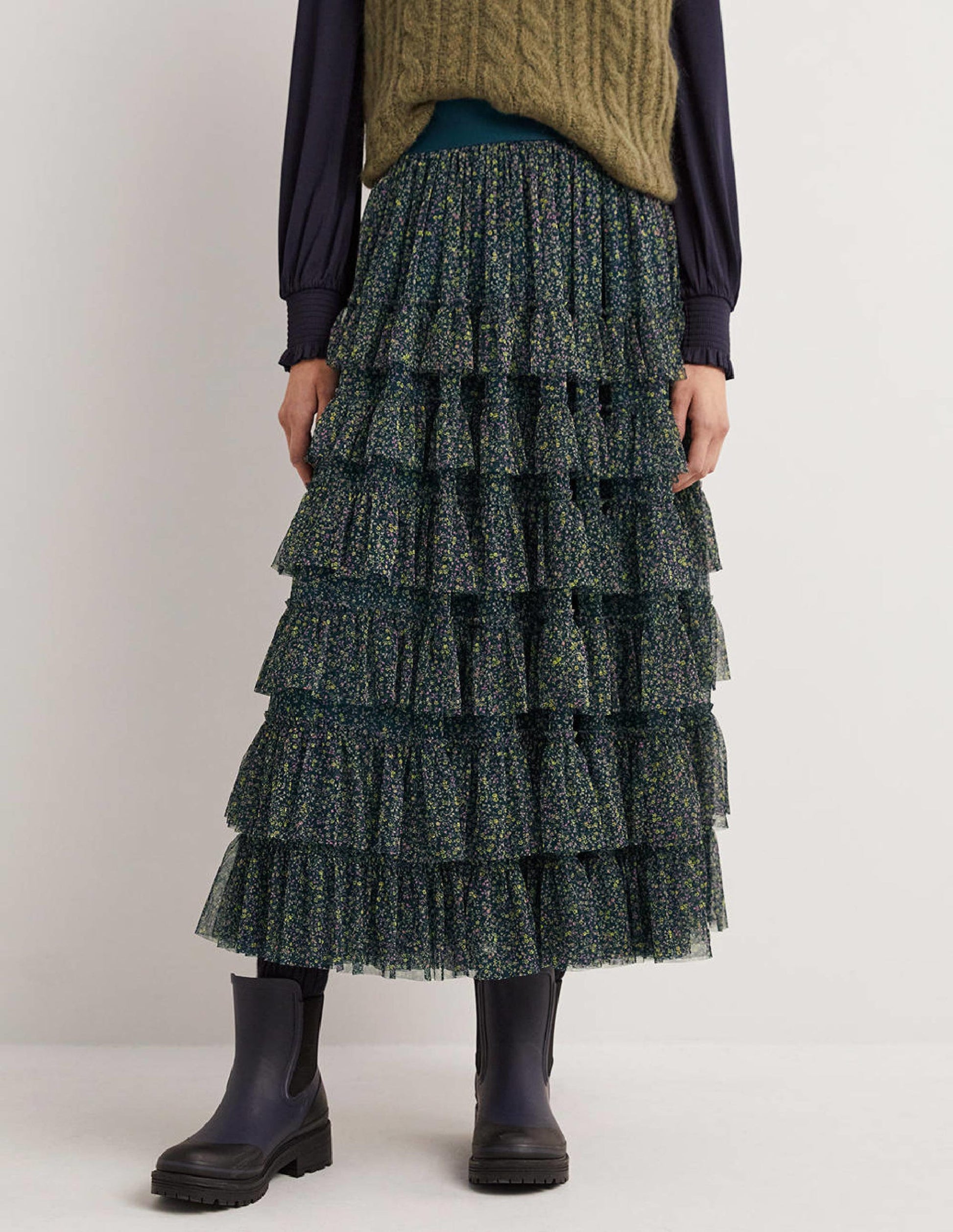 Green Ditsy Floral Tulle Midi Skirt-Algue, motif Wild Vine-3
