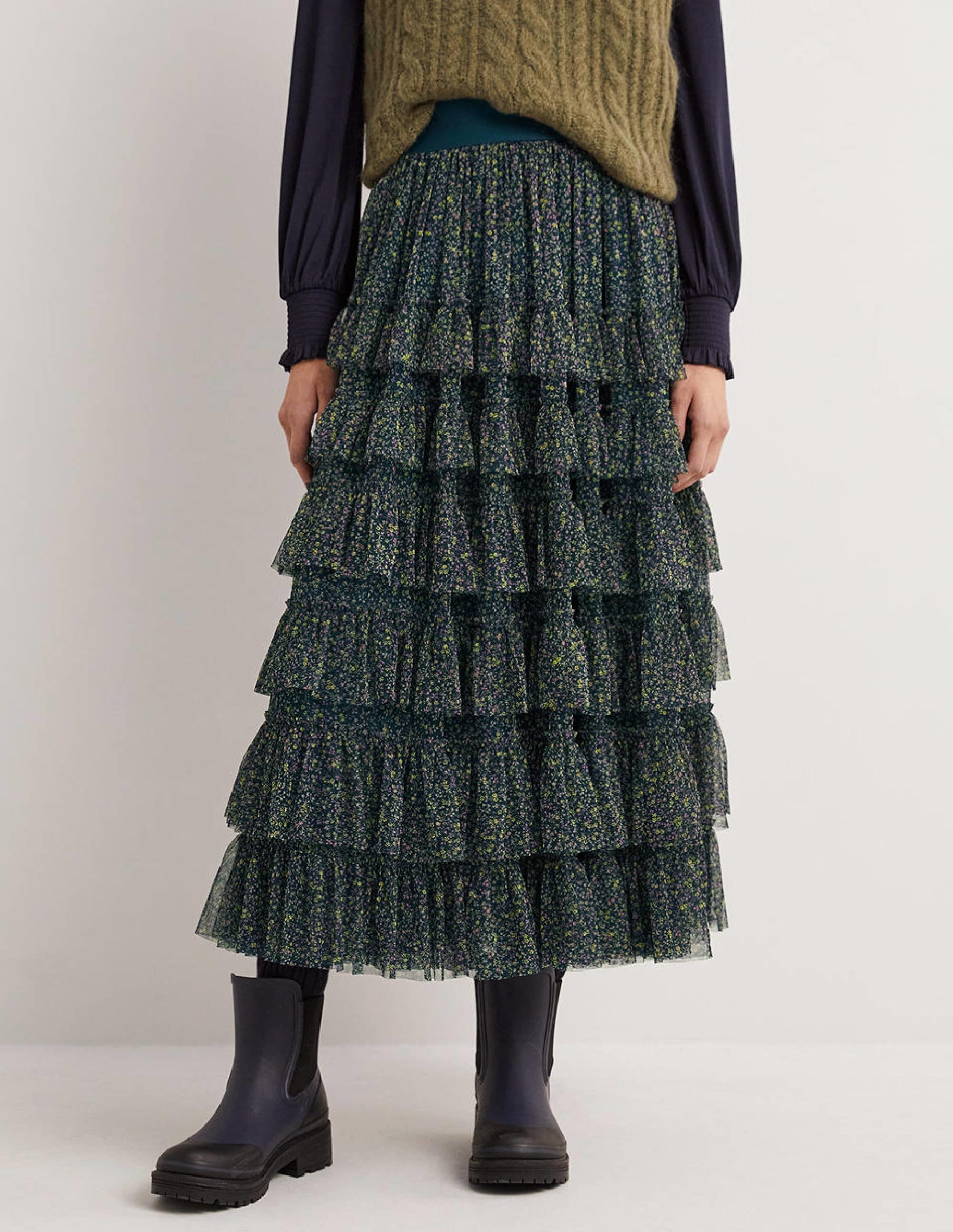 Green Ditsy Floral Tulle Midi Skirt-Algue, motif Wild Vine - Image 3