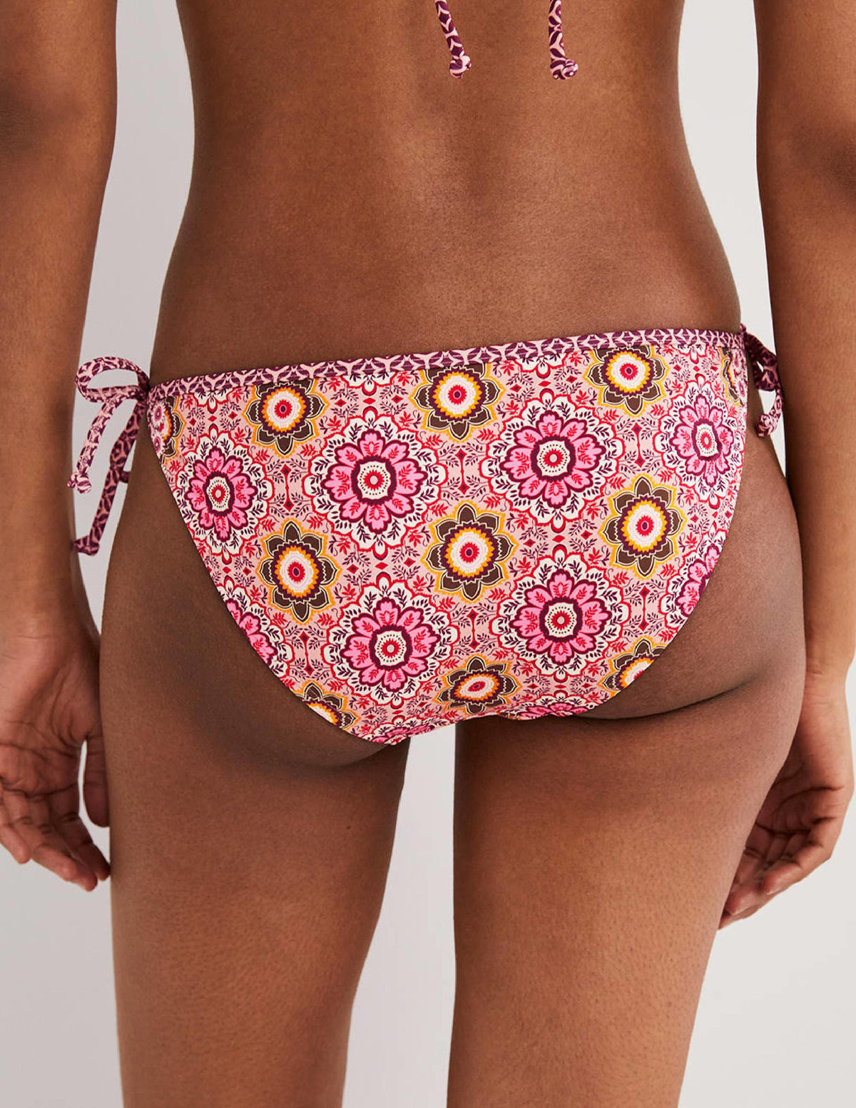 Symi String Bikini Bottoms-Milkshake, Paradise Charm - Image 3