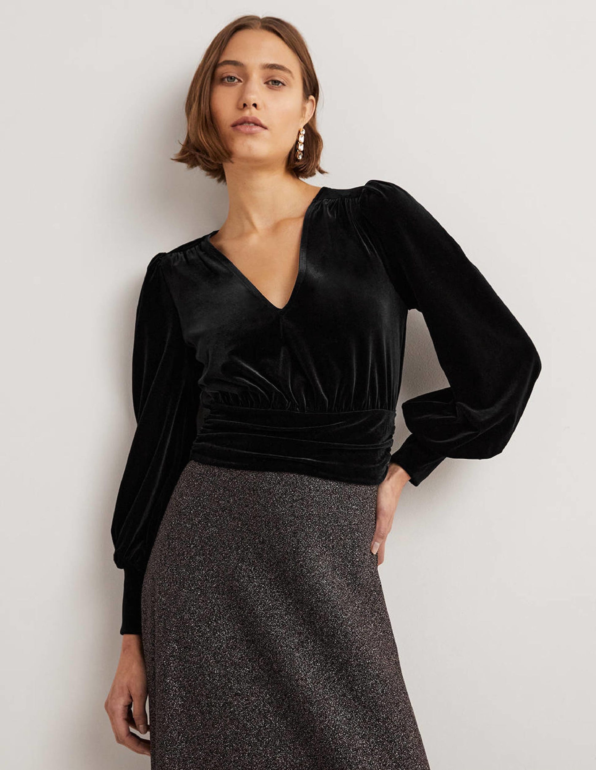 Kurz geschnittenes Blousonoberteil aus Samt-Schwarz-1