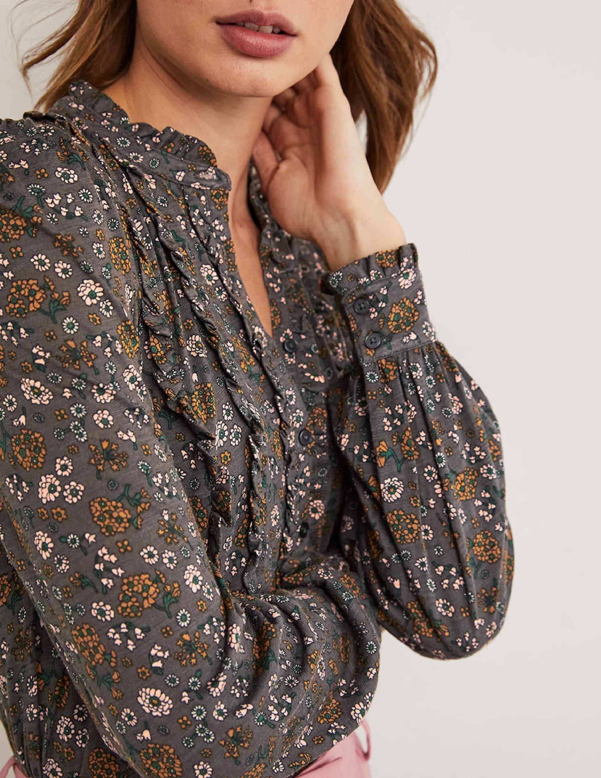Chemise en jersey à volants-Motif Ditsy Charm gris-2
