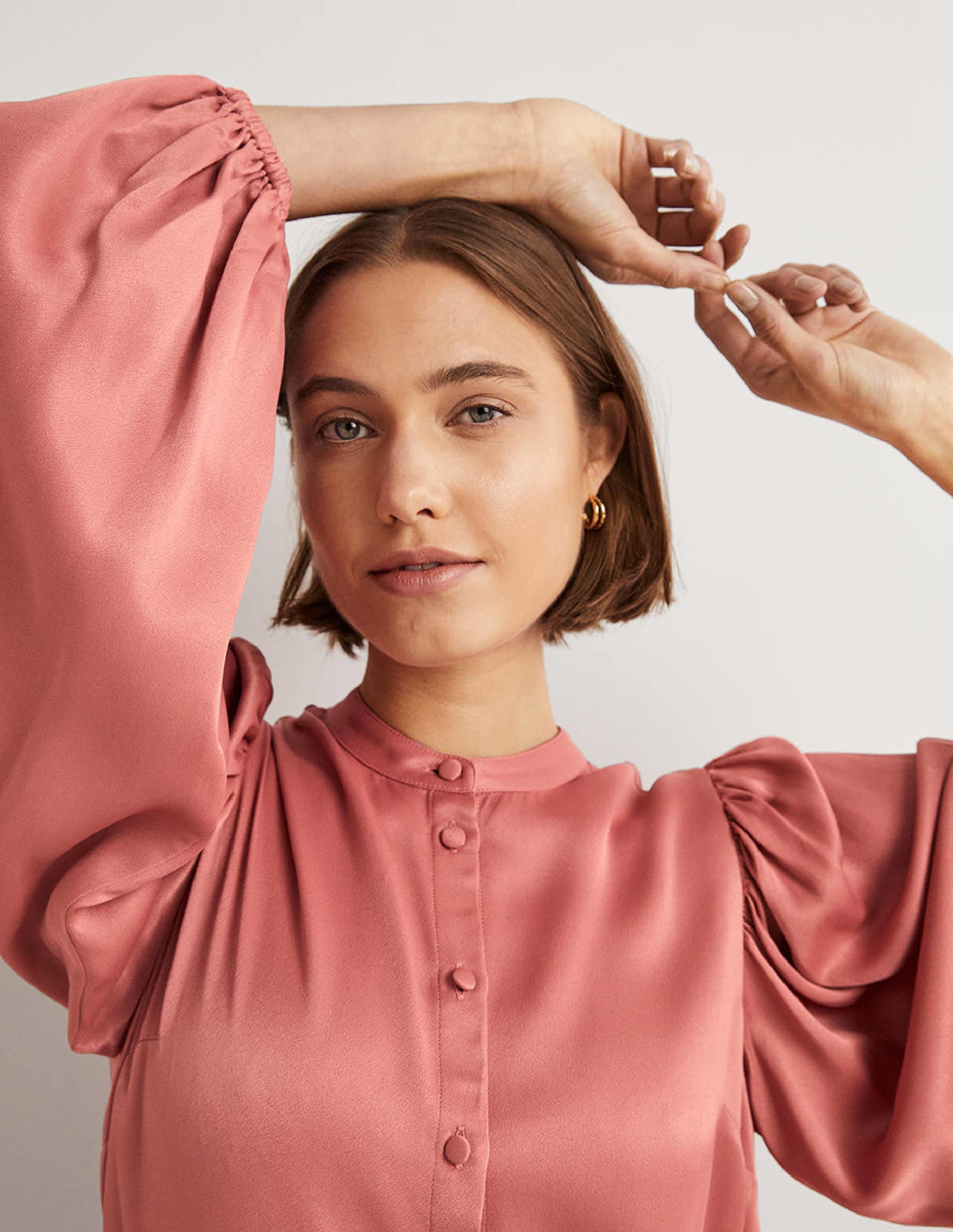 Chemise en satin à manches blousantes-Rose poudré - Image 2