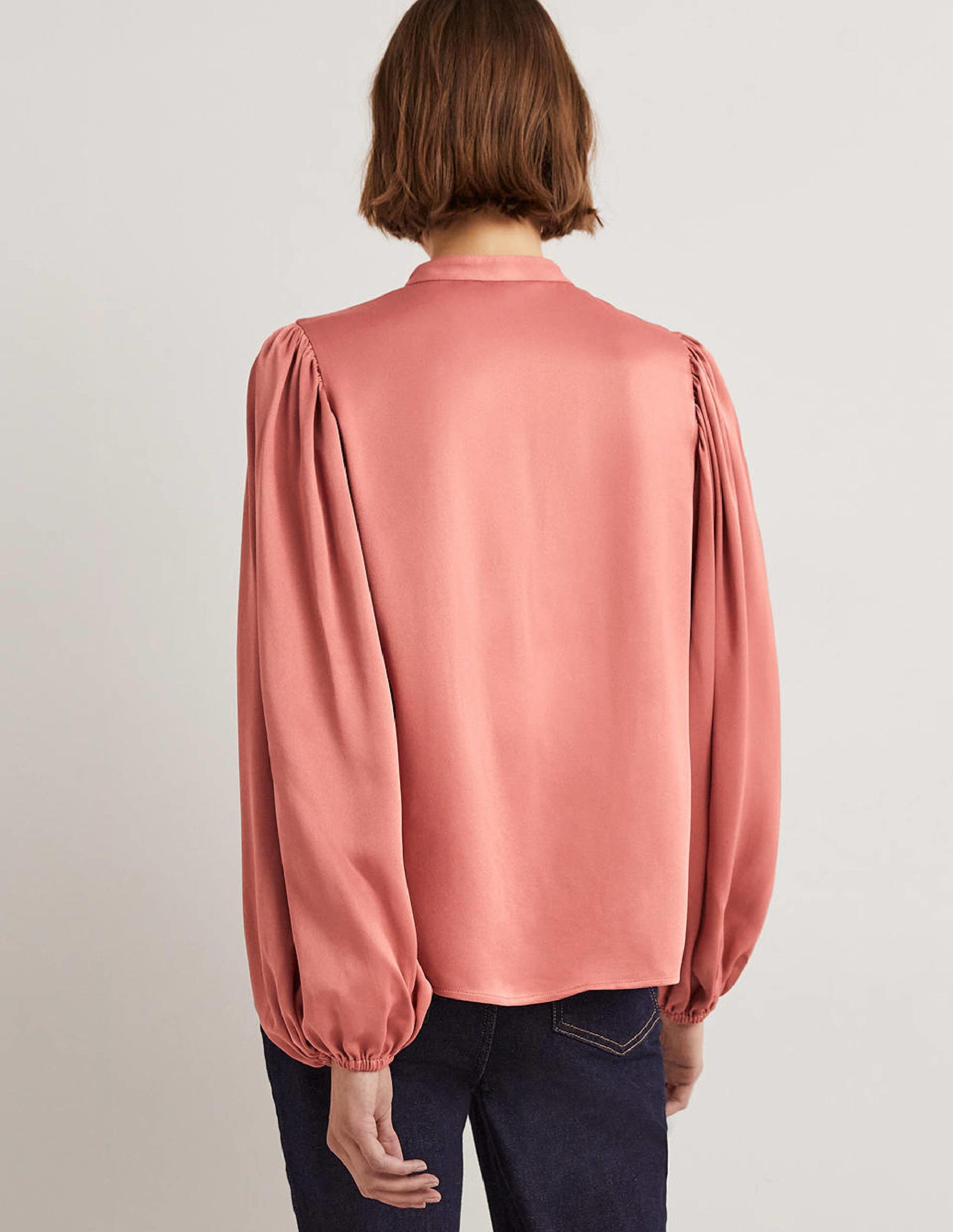 Chemise en satin à manches blousantes-Rose poudré-3