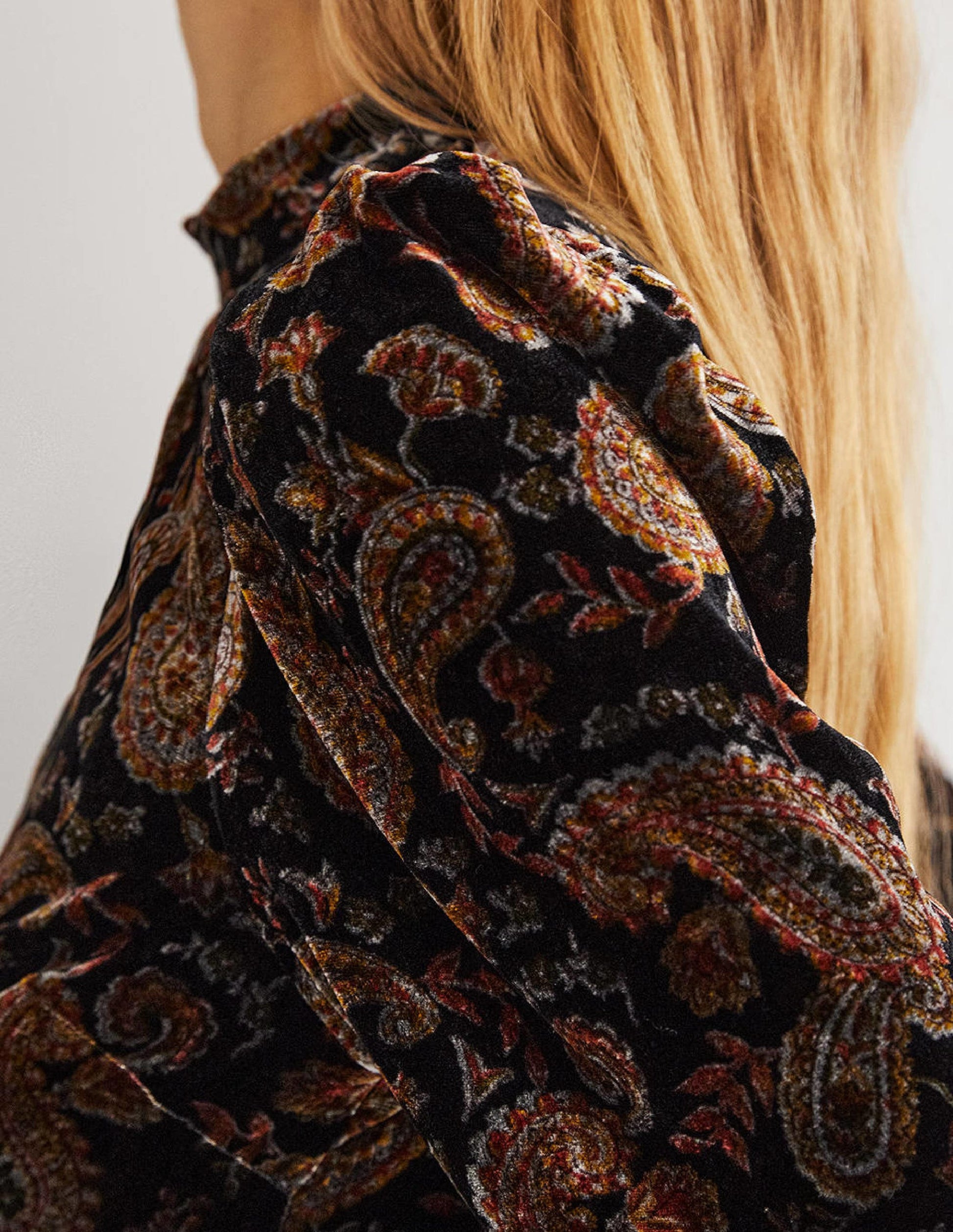 Black Paisley Mutton Sleeve Velvet Top-Schwarz, Paisleymuster-2