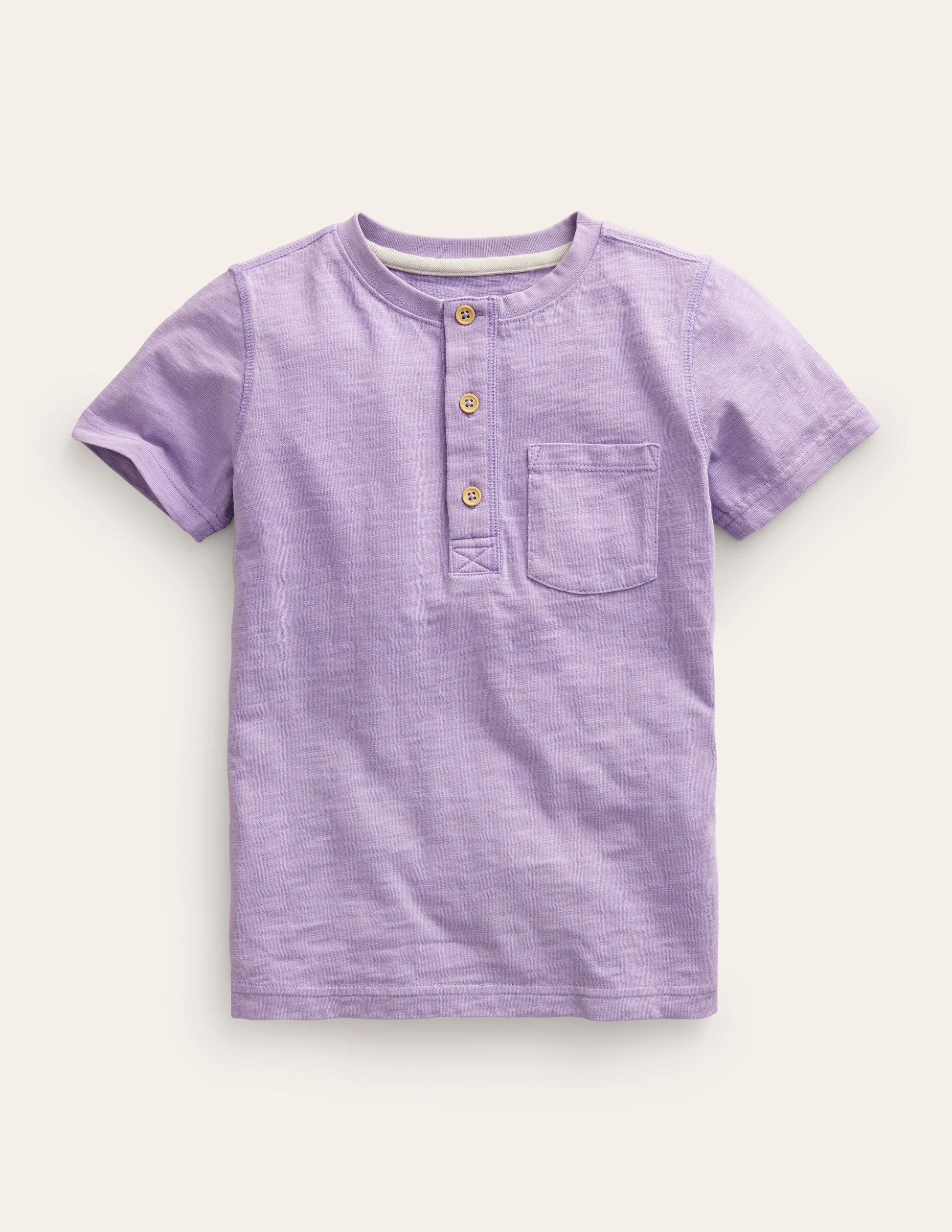 Henley T-Shirt aus gewaschener Baumwolle-Rittersporn „Misty Lavender“-1
