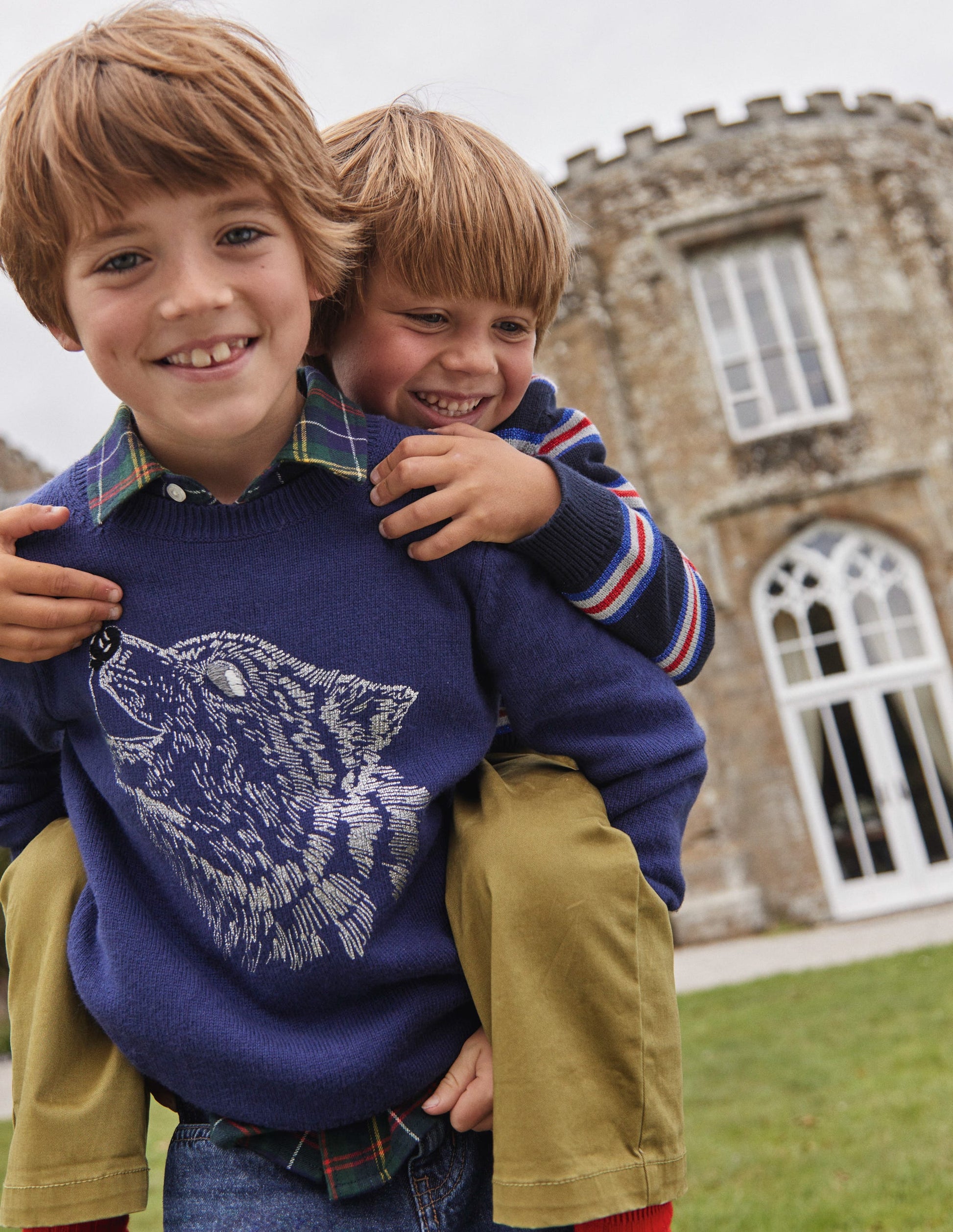 Pull fun et cosy-Loup bleu marine foncé-4