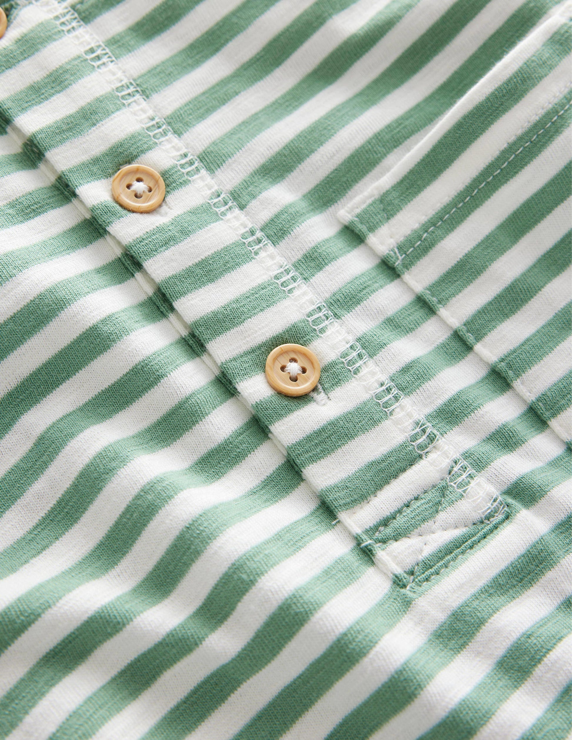 Henley T-Shirt aus gewaschener Baumwolle-Naturweiß/Zultanitgrün-3