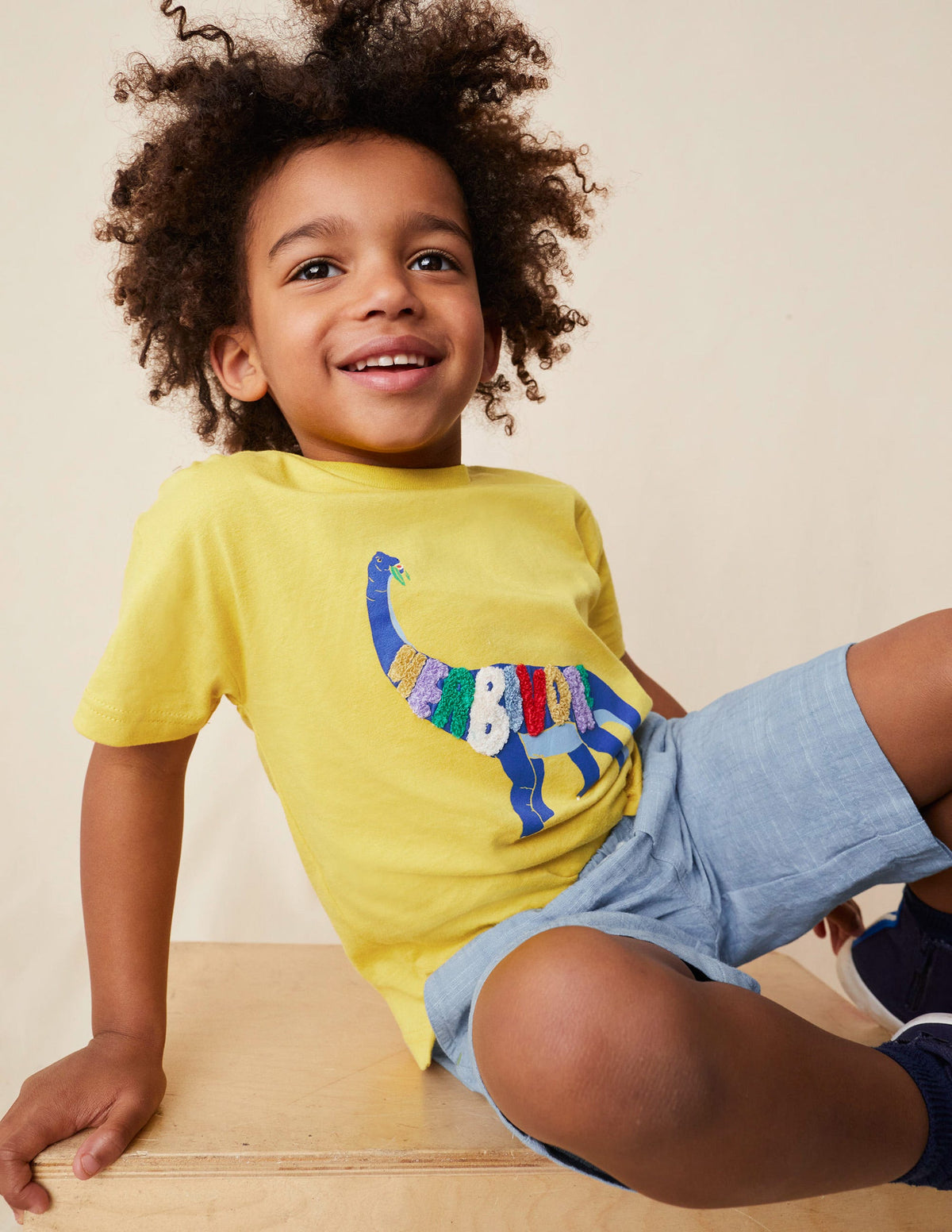 Lässiges Motiv-T-Shirt-Butterblumengelb, Dinosaurier - Image 4