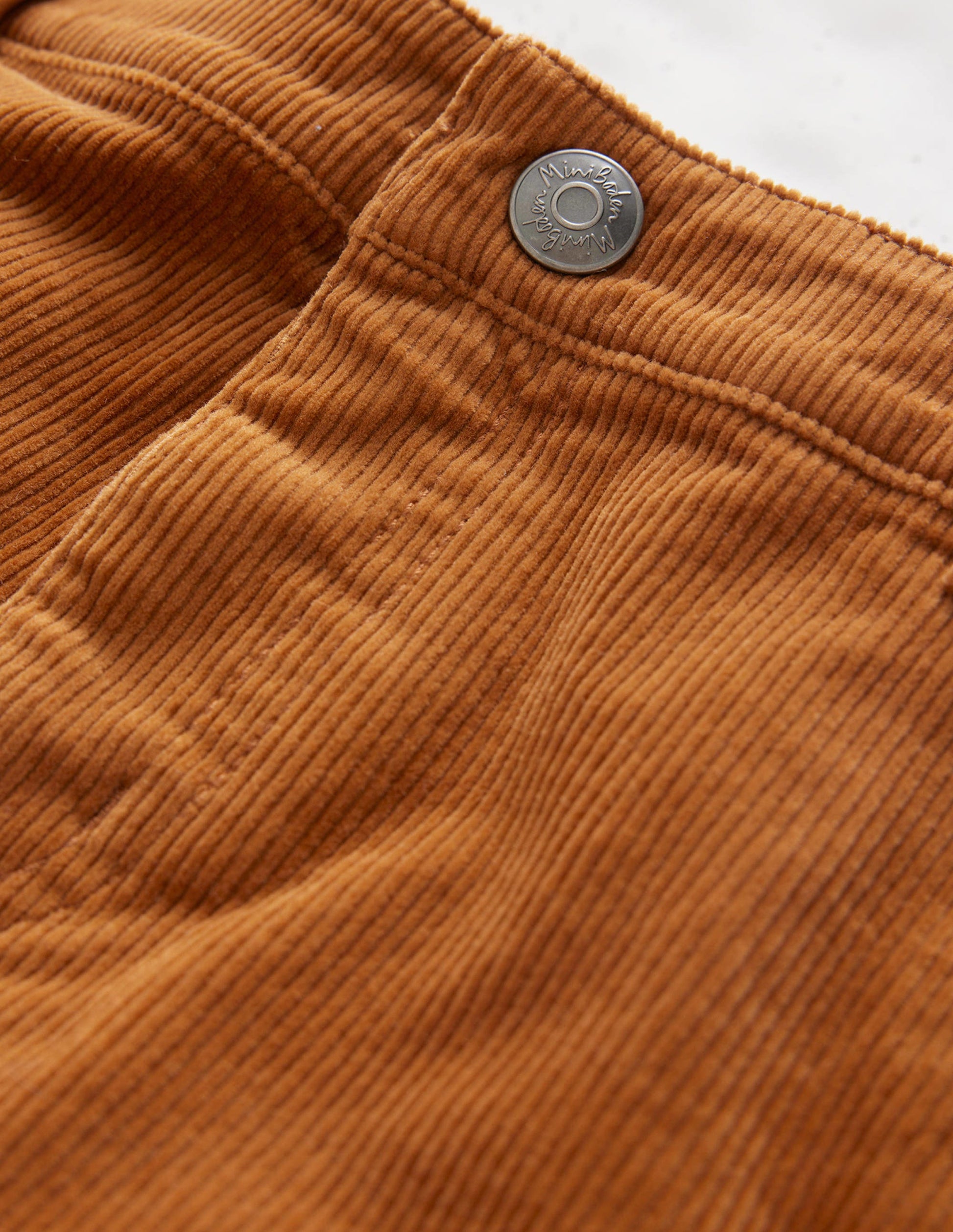 Locker geschnittene Cordhose-Karamellbonbonbraun-3