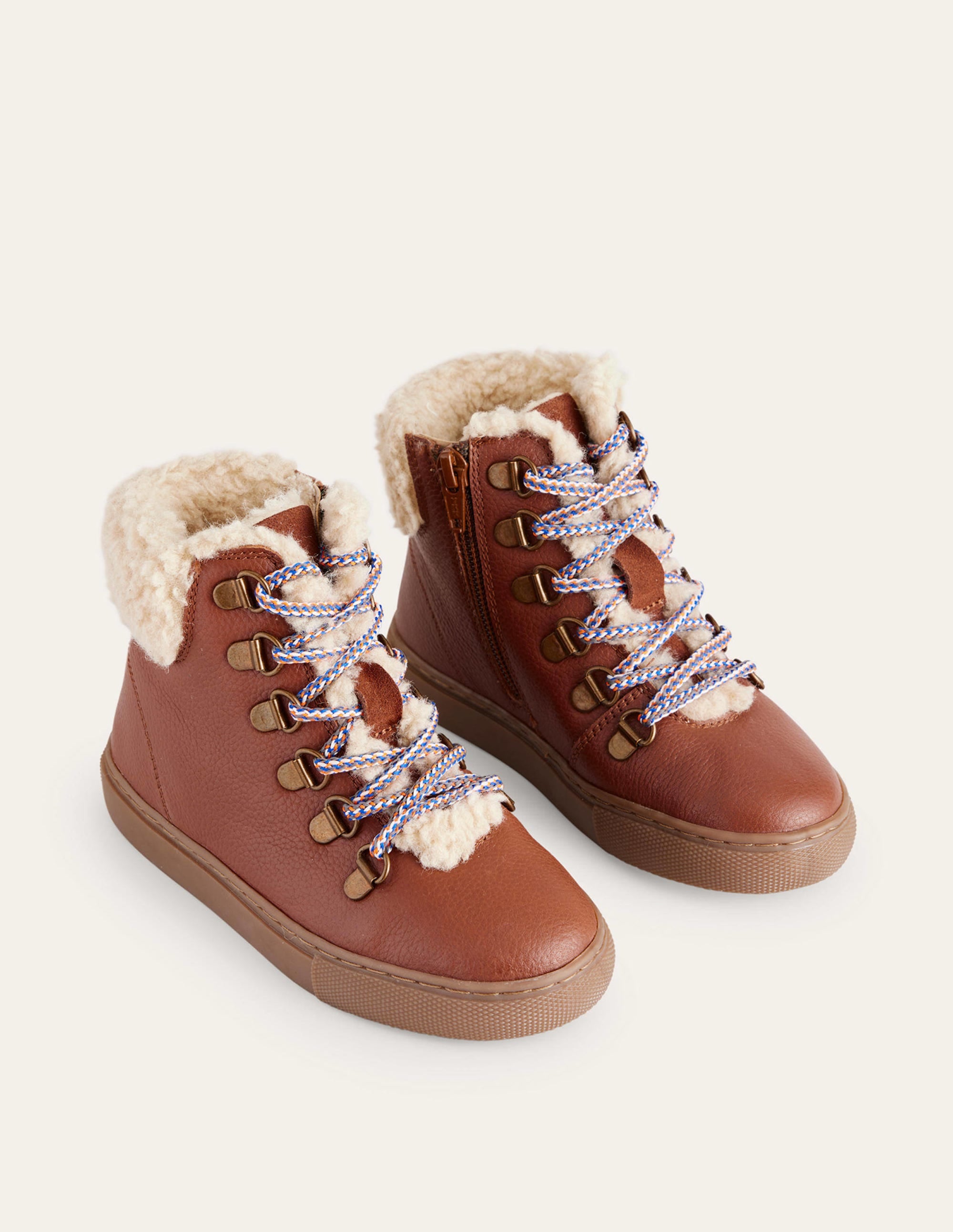 Flauschige Schnürstiefel aus Leder-Hellbraun - Image 2