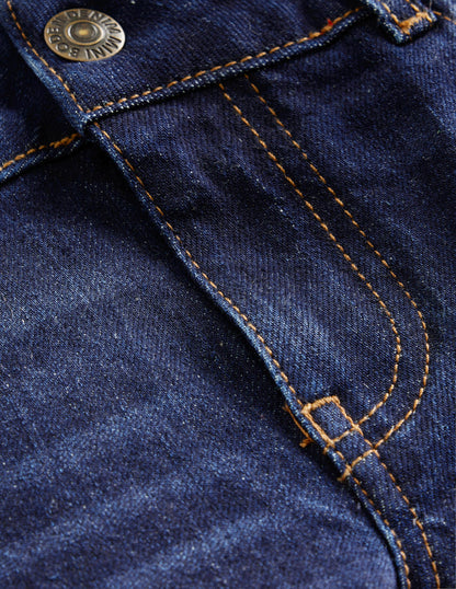 Ausgestellte Jeans-Dunkle Waschung