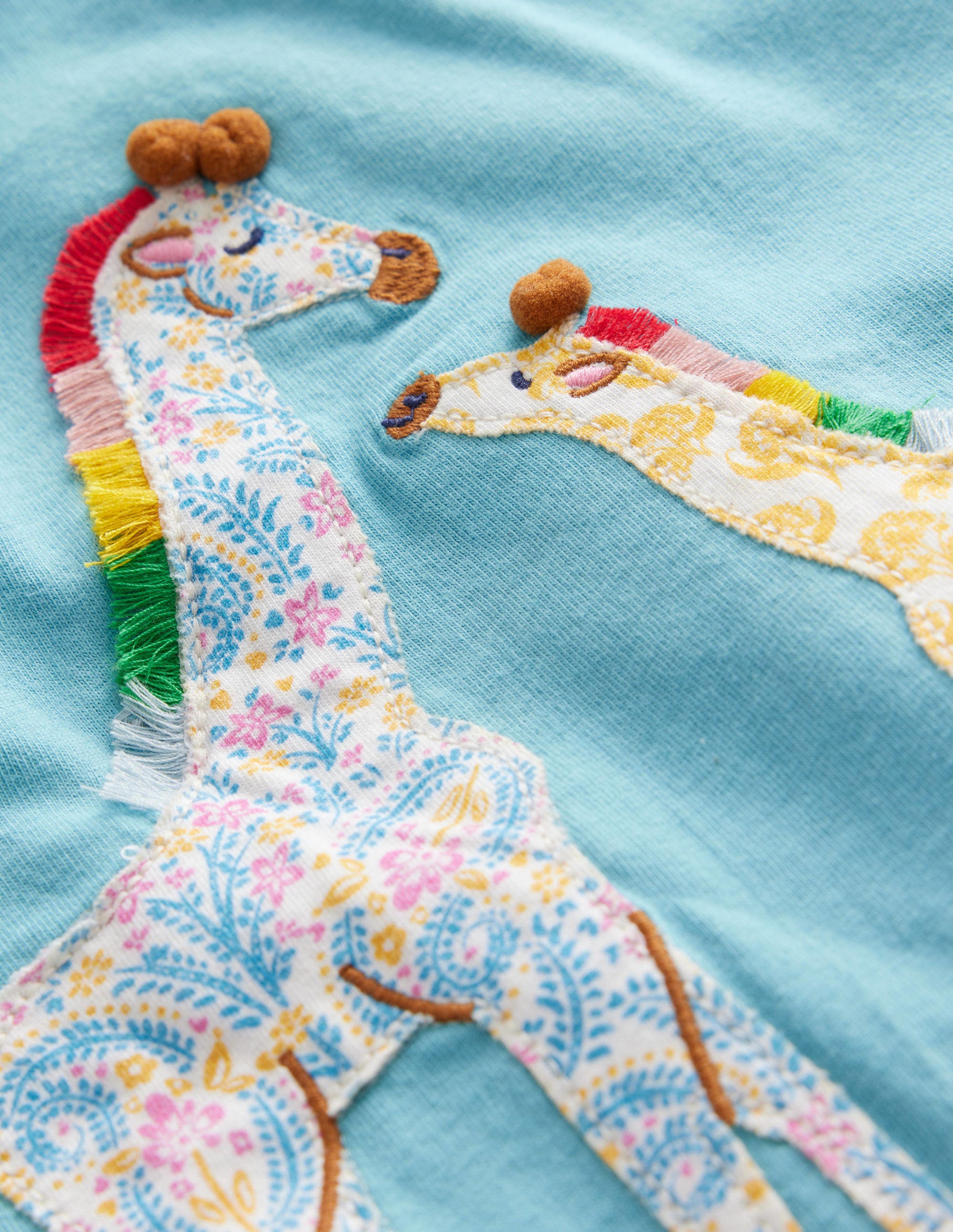 T-Shirt mit Puffärmeln und Applikation-Ritterspornblau Giraffe - Image 3