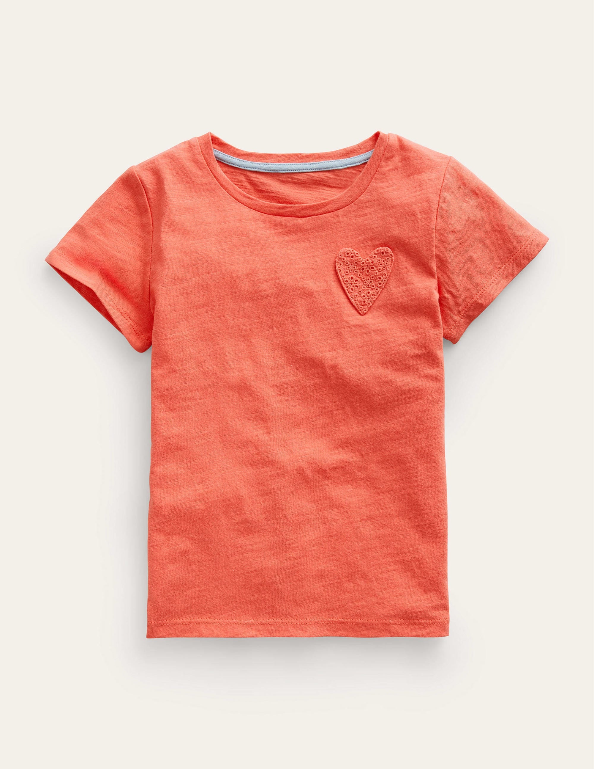 T-Shirt mit Herztasche-Marmeladenrot - Image 1