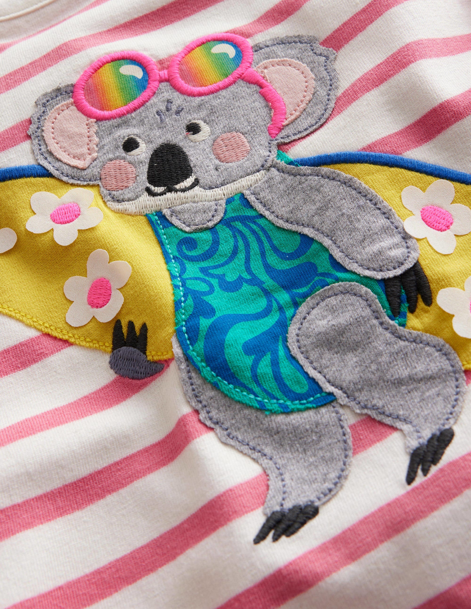 T-Shirt mit Applikation-Pfirsichbowle/Naturweiß - Image 3