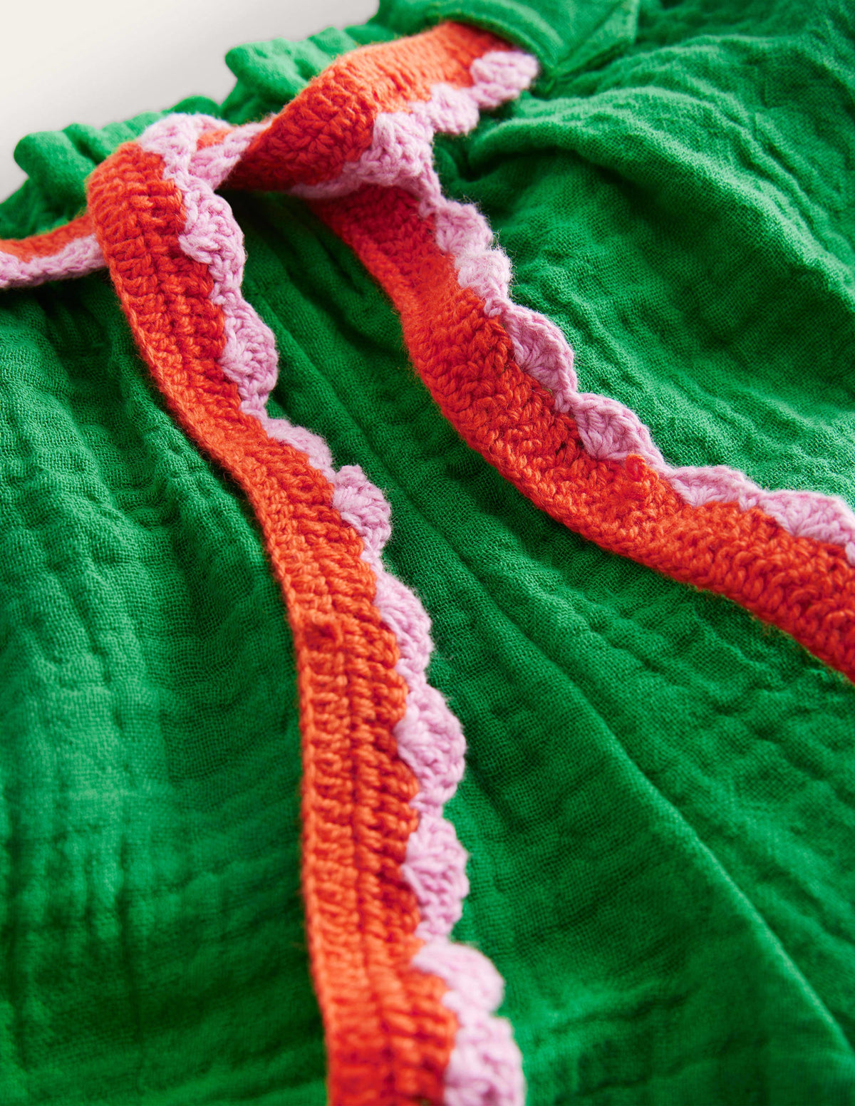 Häkelshorts in Knitteroptik-Schuluniform-Grün - Image 3