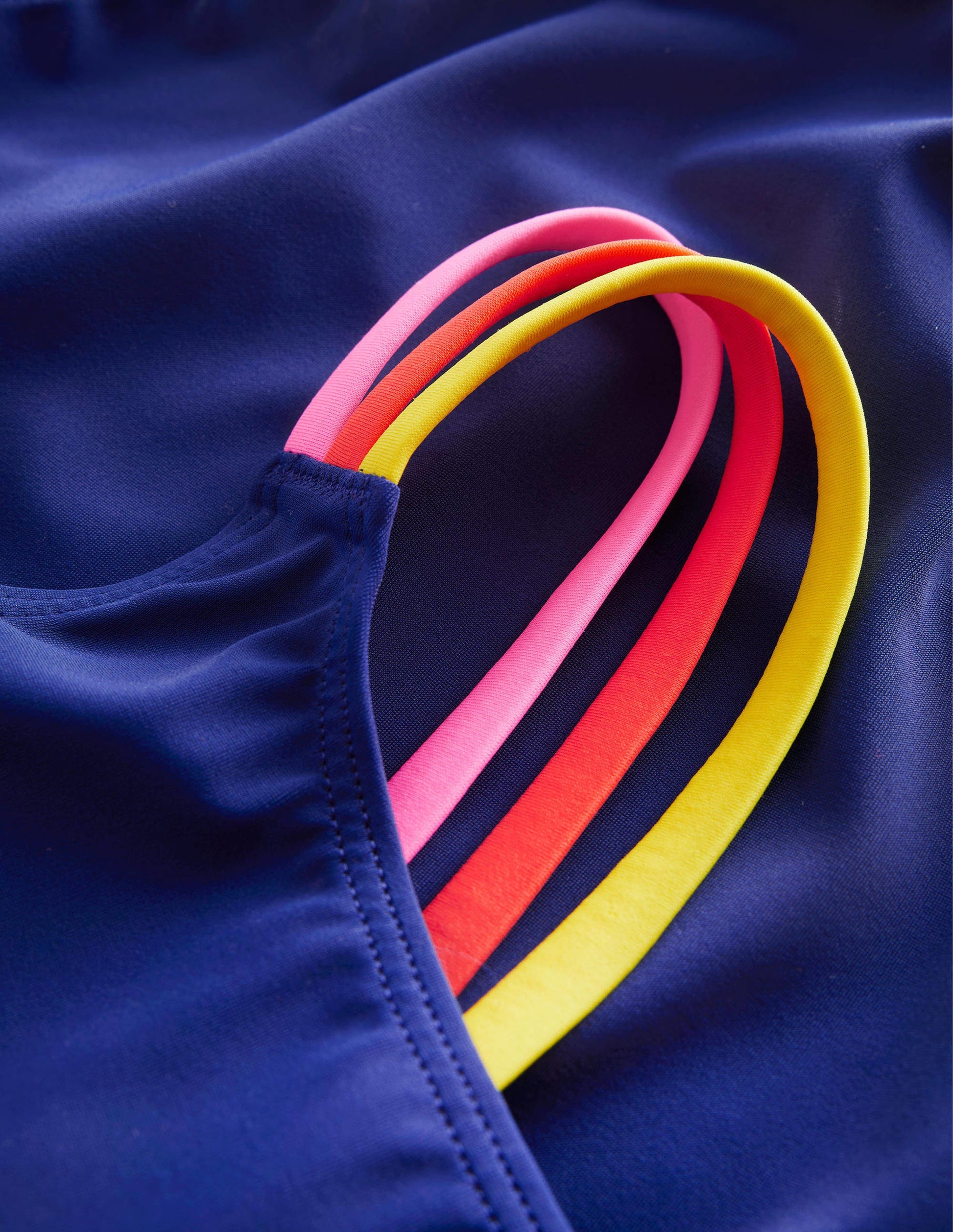 Badeanzug mit gekreuzten Rückenträgern in Regenbogenfarben-Harmonisches Blau-3