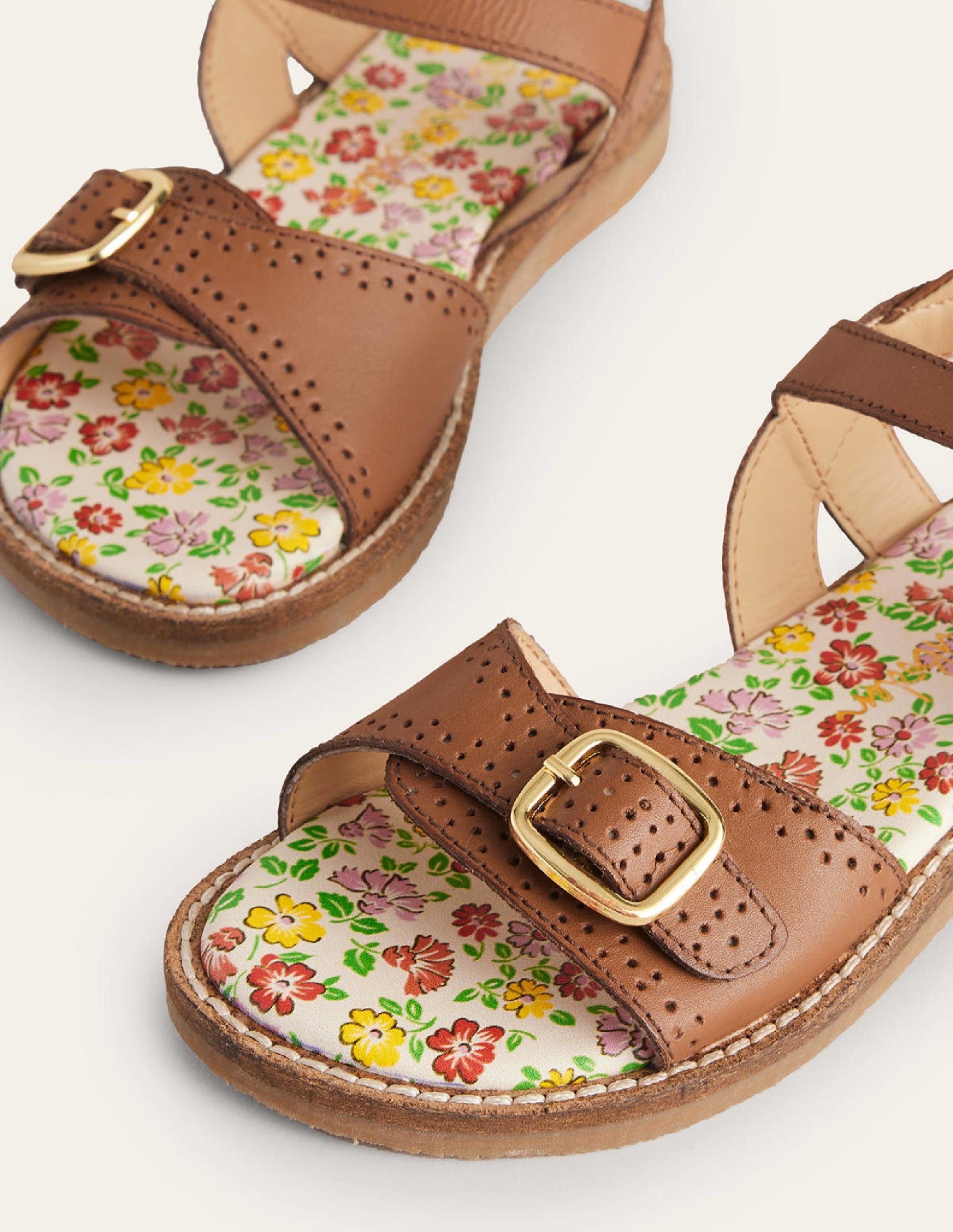 Ledersandalen mit Schnalle-Hellbraun-3
