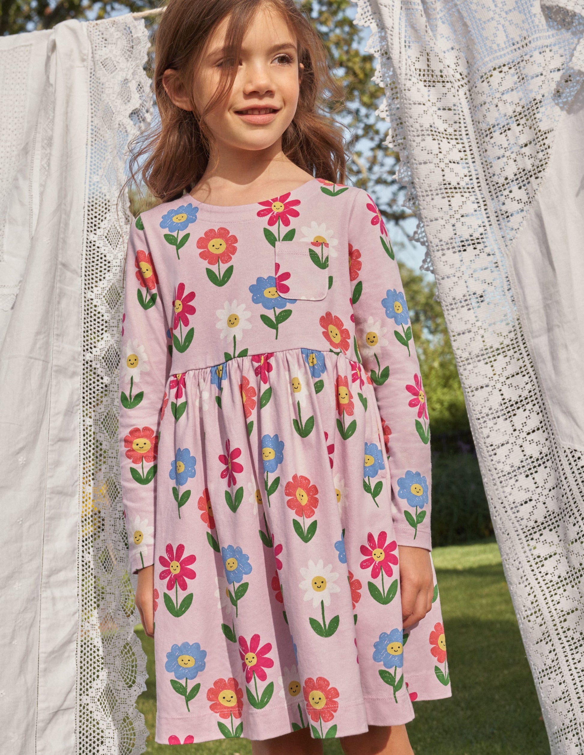 Fröhliches Jerseykleid mit langen Ärmeln-Pastellrosa, Blumen-4