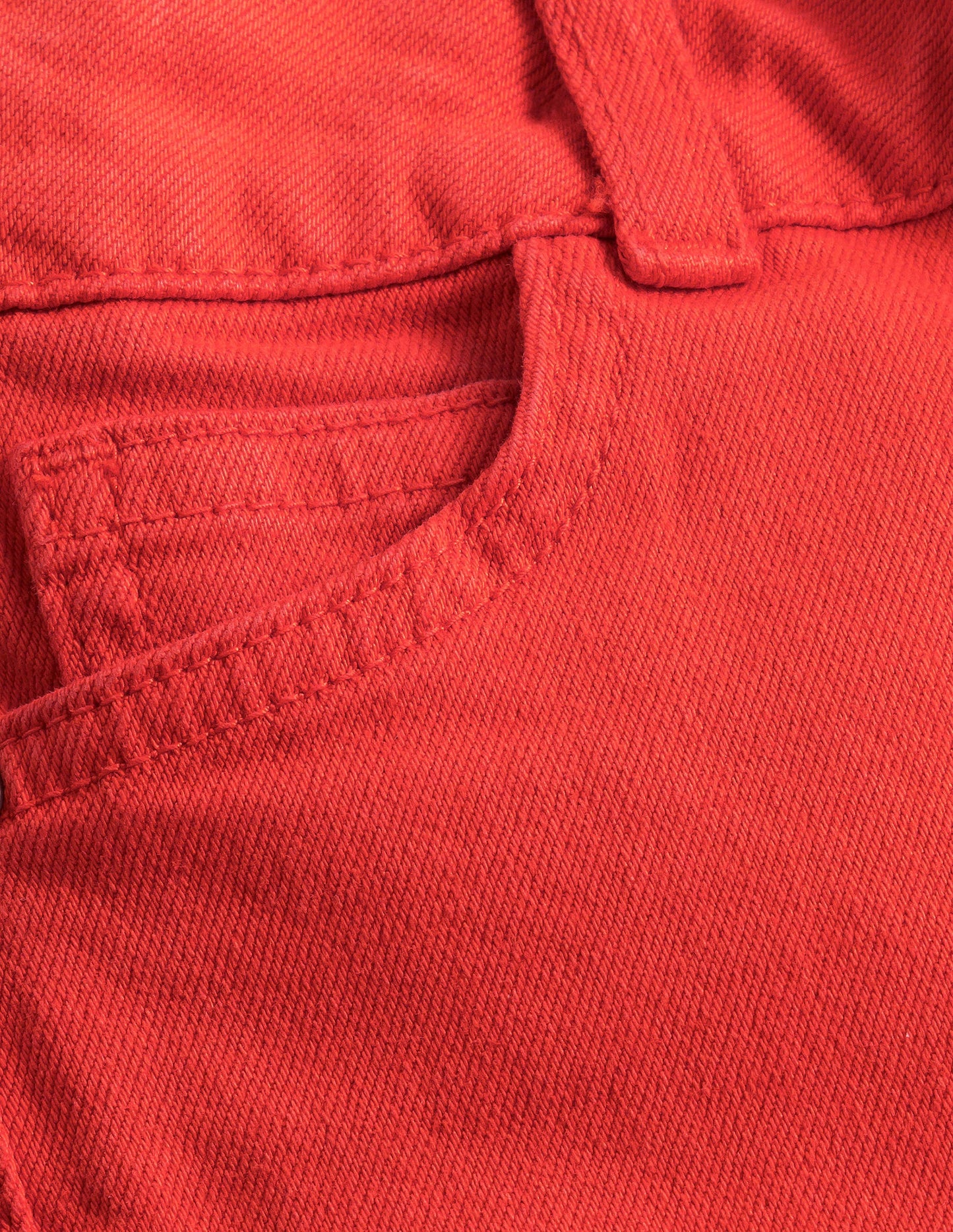 Ausgestellte Jeans-Mandarinenrot