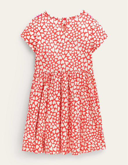 Ausgestelltes Kleid mit Rüschen-Erdbeerkuchenrot, Herzen