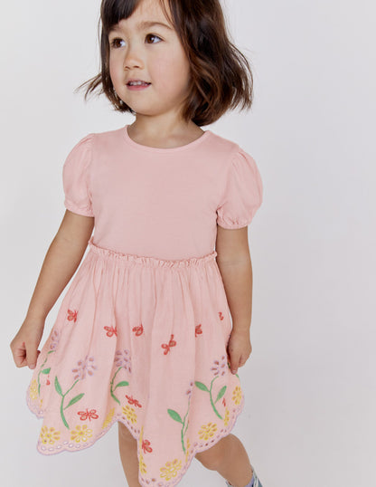 Ausgestelltes Kleid mit Lochstickerei-Blassrosa
