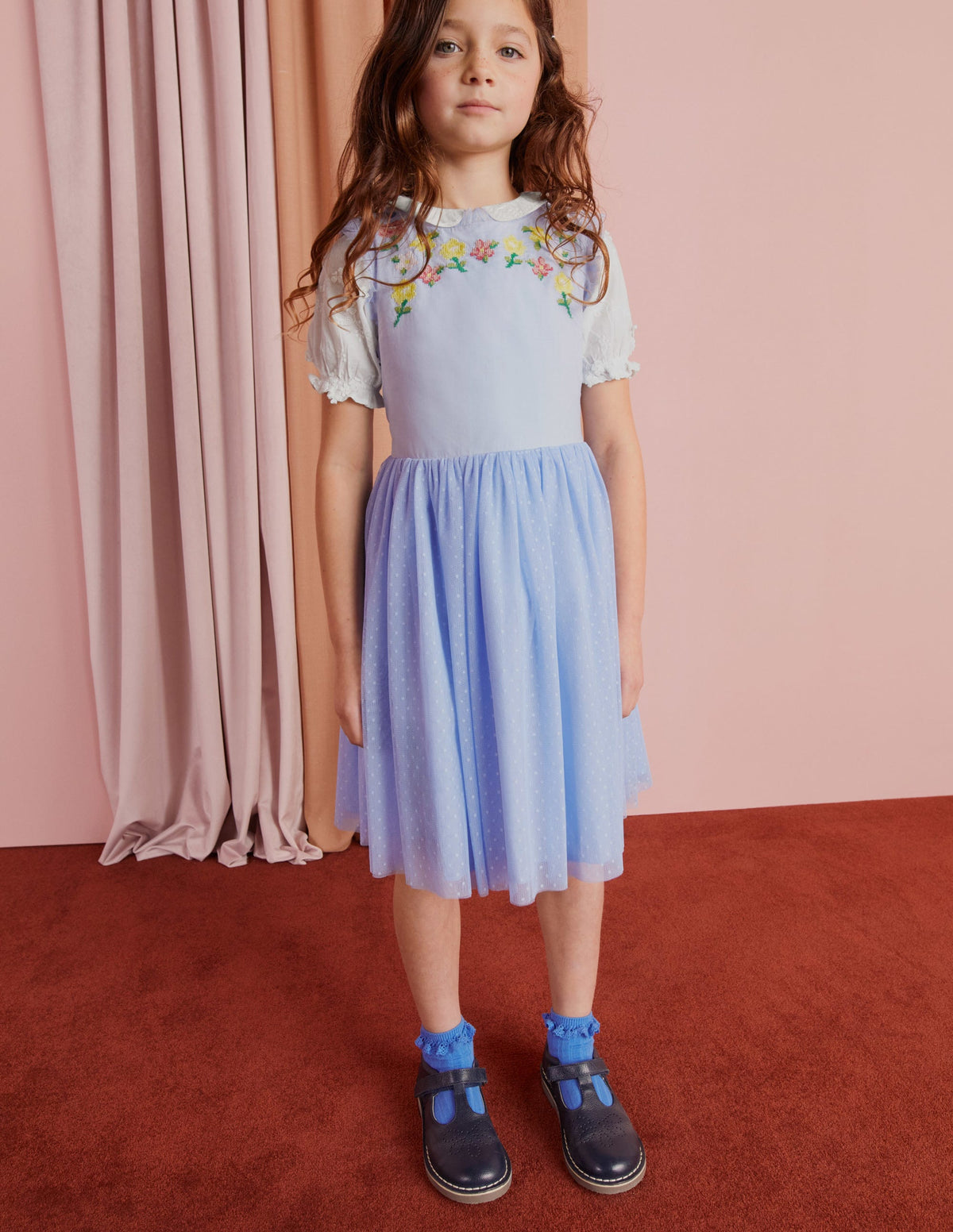 Besticktes Kleid mit überkreuzten Trägern-Hellblau-4
