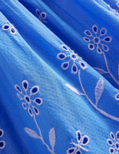 Ausgestelltes Kleid mit Lochstickerei-Penzance-Blau-3