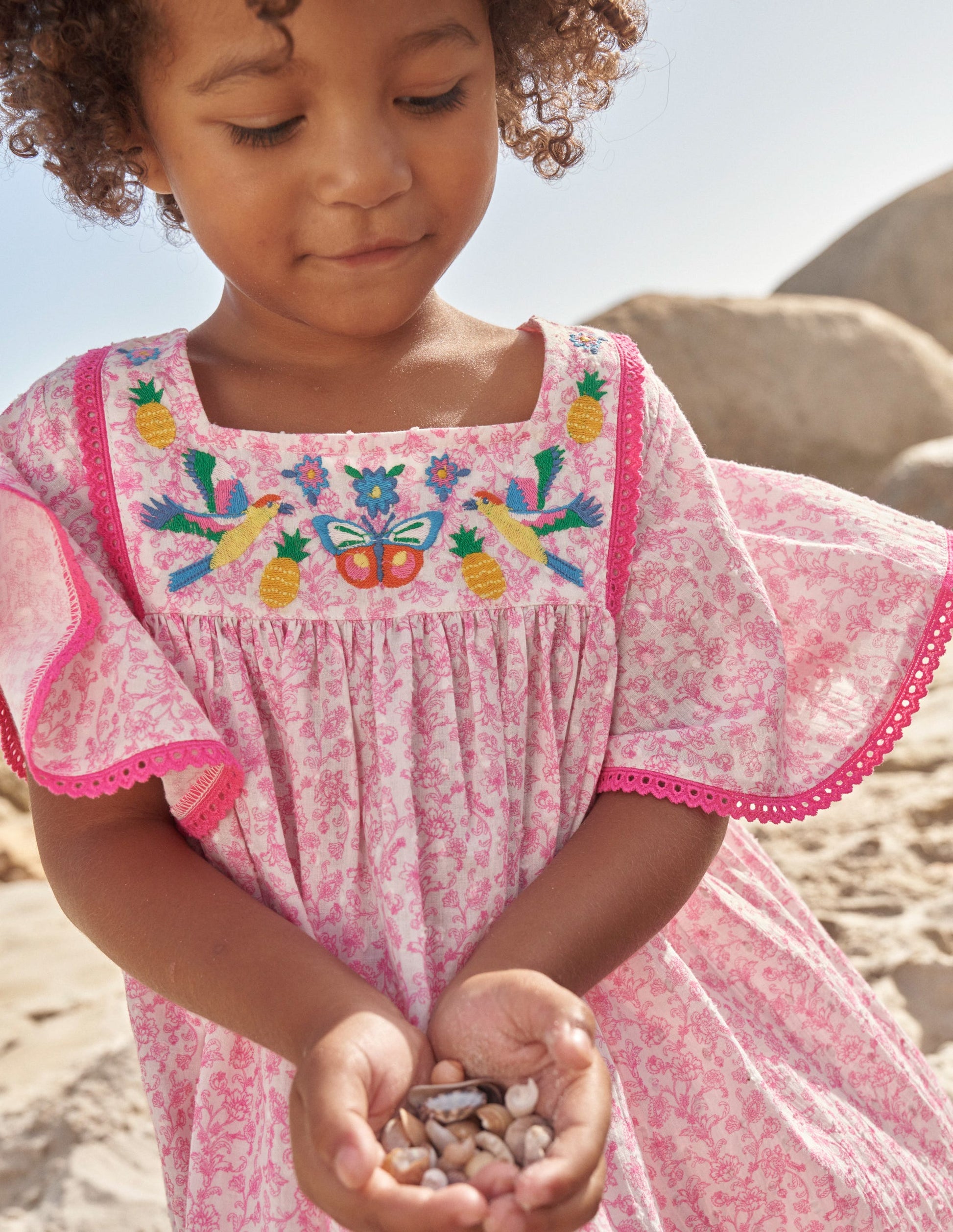 Luftiges Kleid mit Stickerei-Festivalrosa Sommer Weinrebe-5