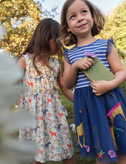Appliziertes Kleid mit Tüll-Saphirblau/Vanille, Gestreift