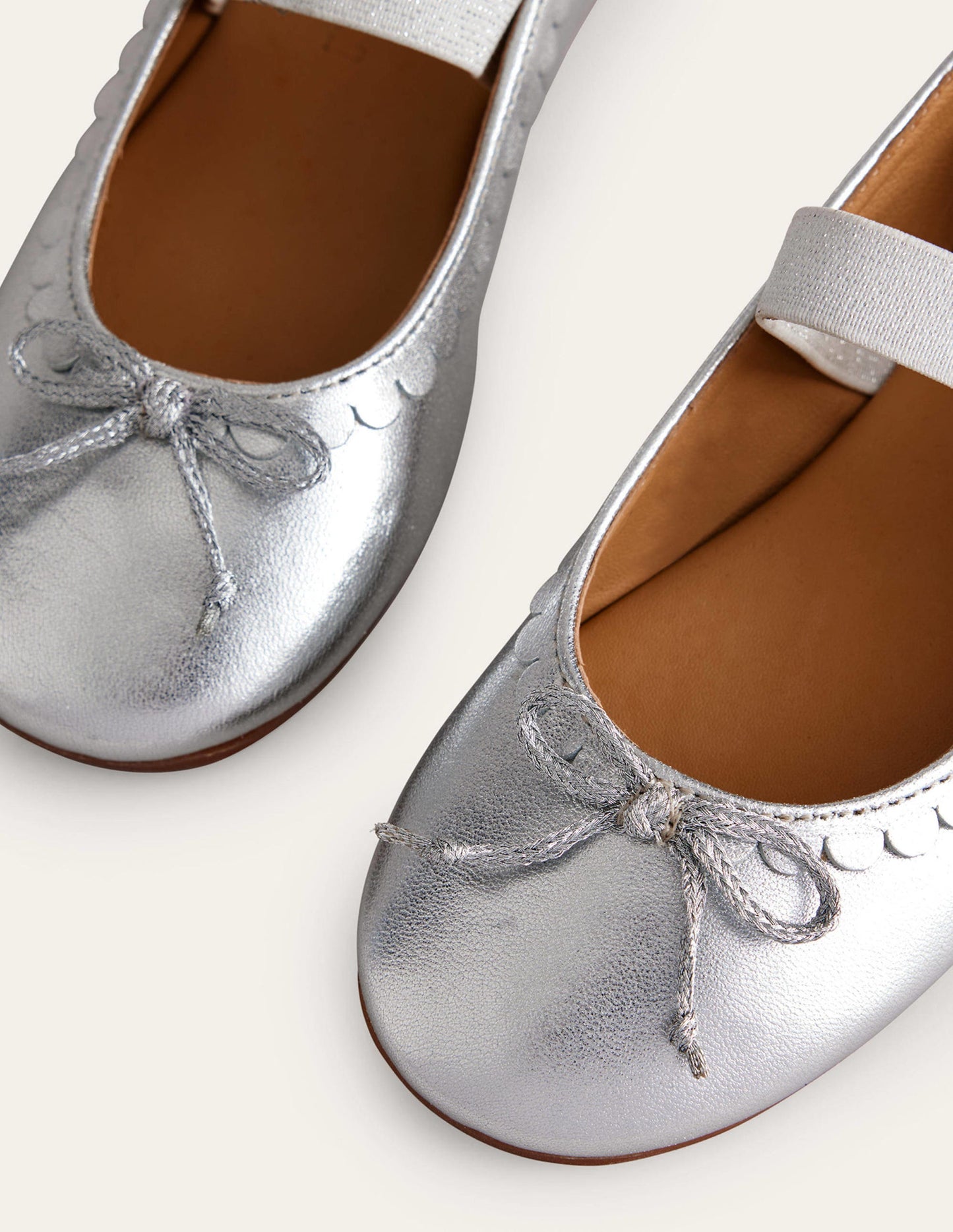 Ballerinas aus Leder-Metallic