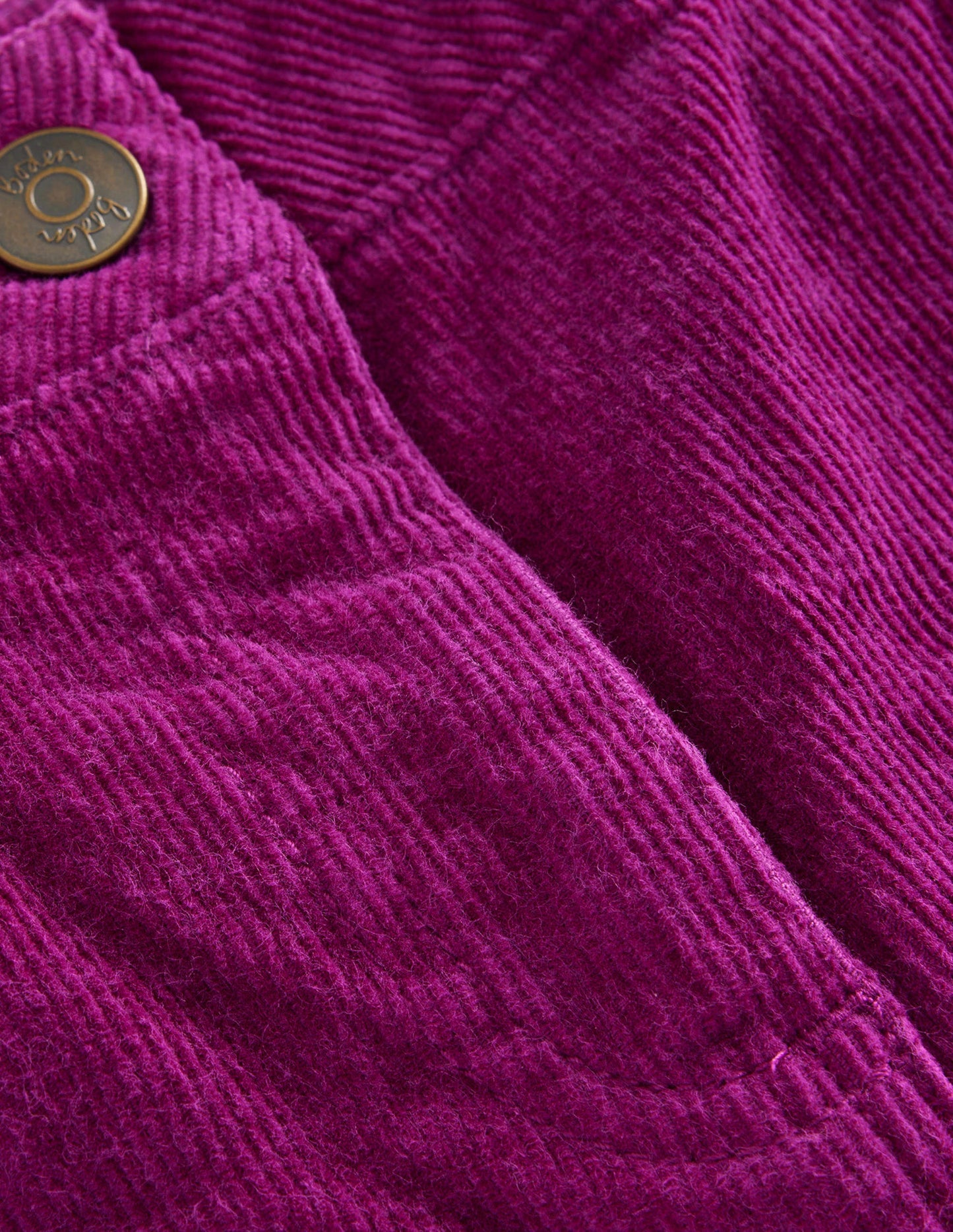 Ausgestellte Jeans-Chrysanthemen-Lila Cord