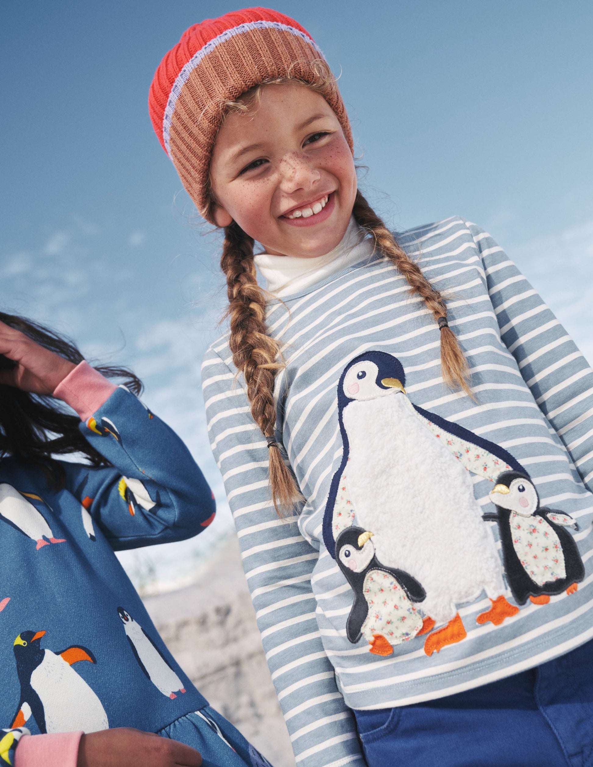 T-Shirt mit Puffärmeln und Applikation-Kieselblau/Naturweiß Pinguin-4