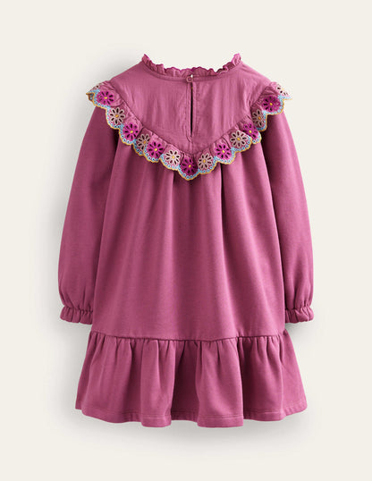 Besticktes Sweatshirt-Kleid mit Paspel-Teetassen-Rosa