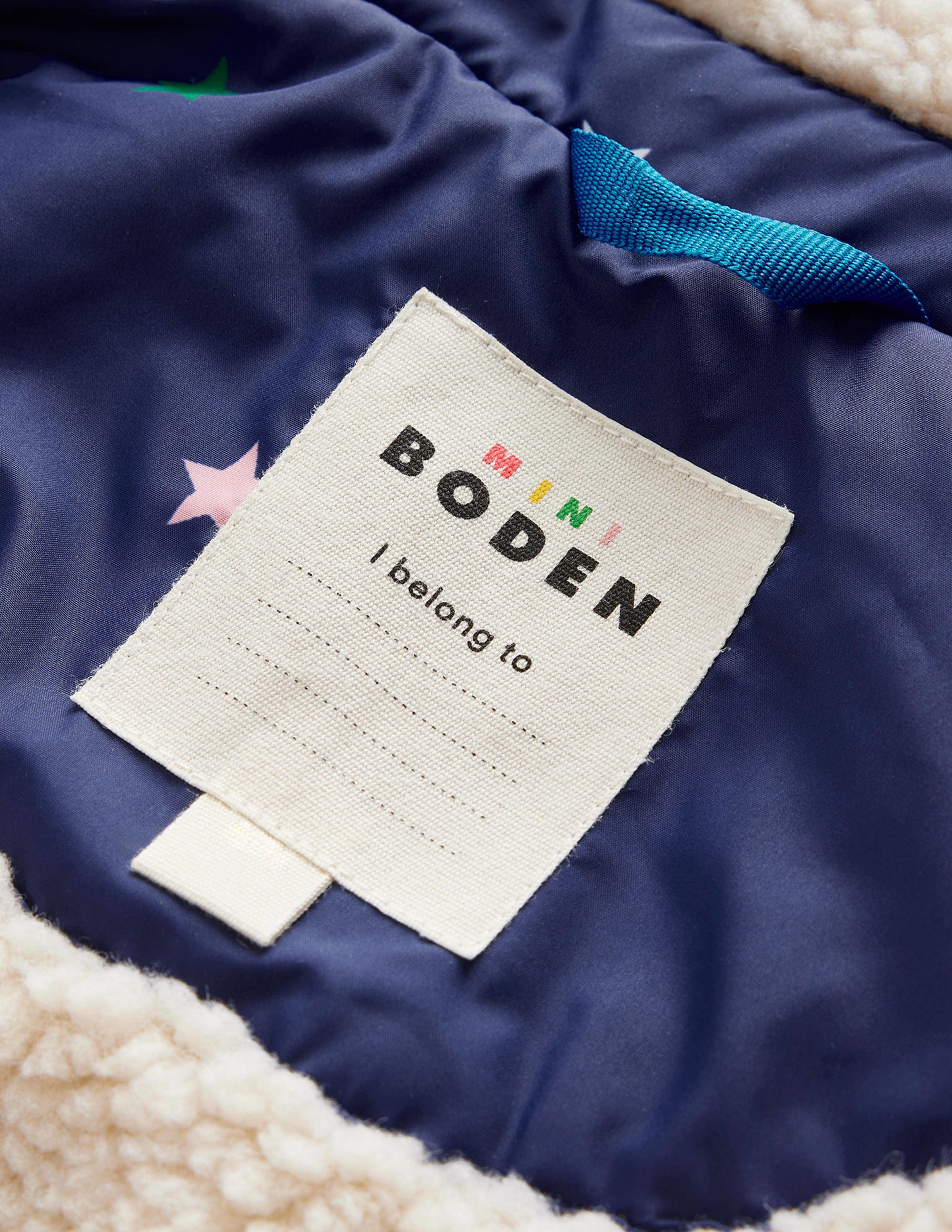 Wattierte Jacke mit Borg-Detail-Marineblau / Bunte Konfettisterne - Image 4