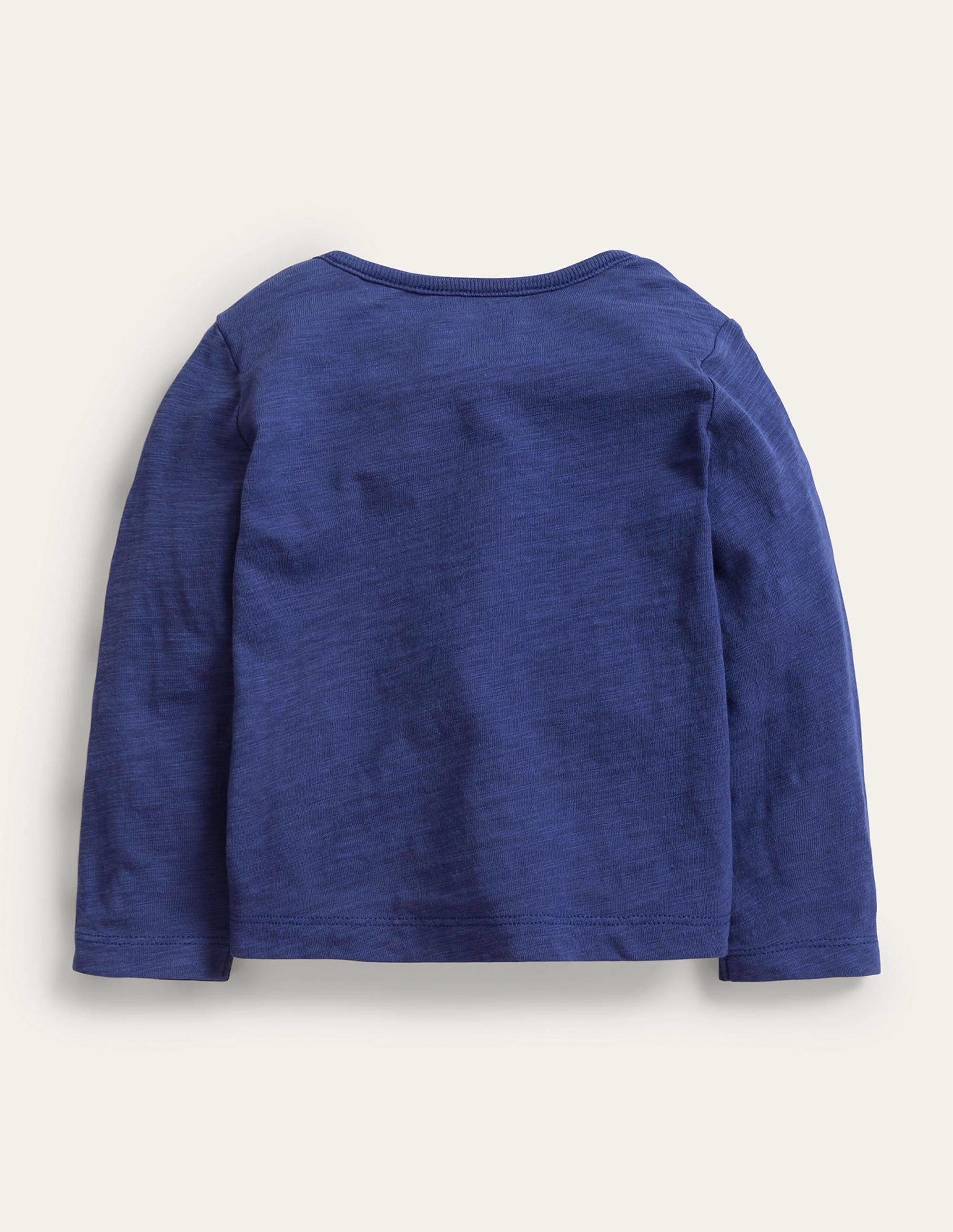 Vorgewaschenes T-Shirt aus GOTS-Baumwolle-Sanftes Segelblau - Image 2