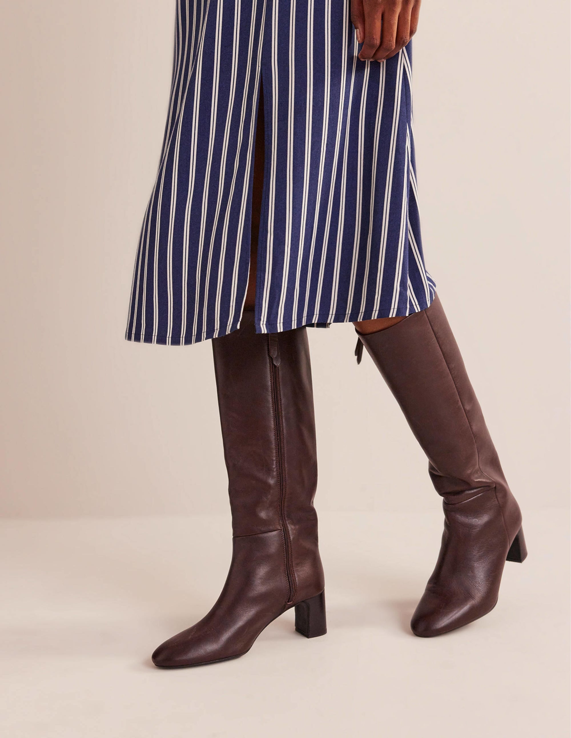 Erica Kniehohe Lederstiefel-Schokobraunes Leder - Image 1