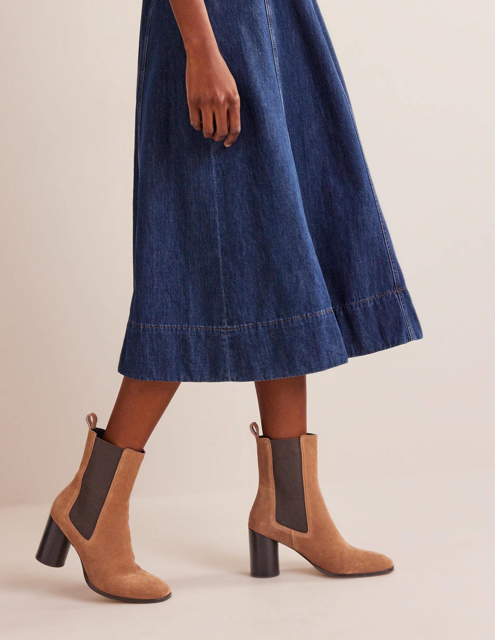 Heeled Chelsea Boots-Golden Brown-1