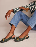 Iris Ballerinas mit Fersenriemen und Trensendetail-Wintergrün Leder